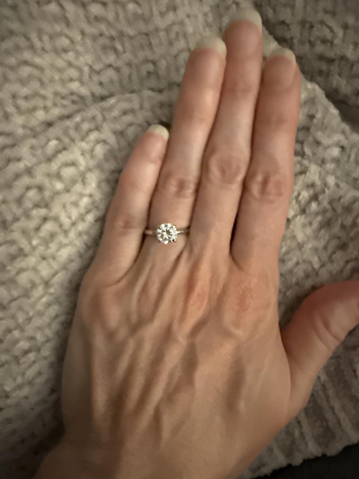 IMOLOVE Moissanite Engagement Rings for Women Round Oval Solitaire & Pave customer photo 1