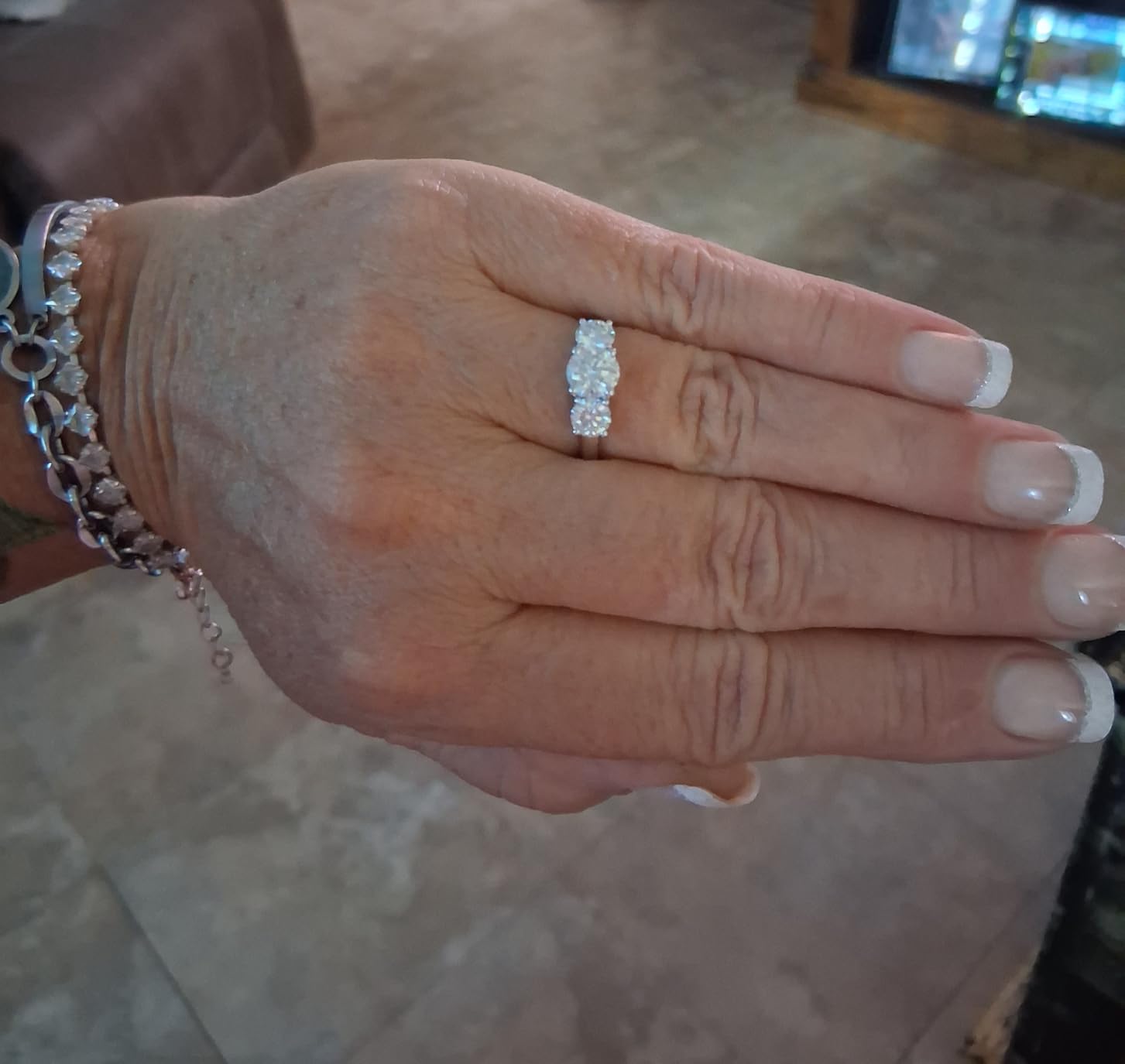IMOLOVE Moissanite 3 Stone Engagement Ring & 6 Stone Wedding Band for Women customer photo 1
