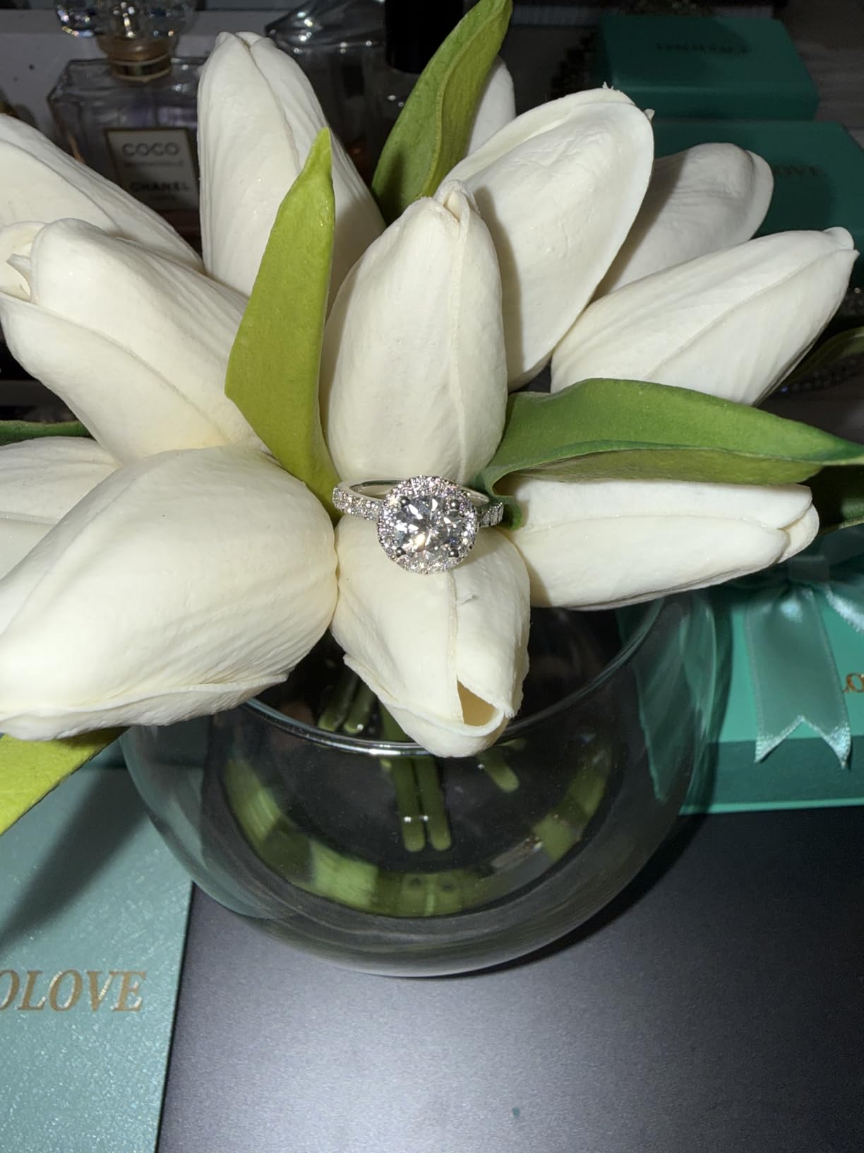 IMOLOVE Solitaire Engagement Rings for Women Halo Ring Promise Rings for her Sterling Silver plated with 18K White Gold Rings for Women 1.64ct D Color VVS1 Clarity Moissanite Size 4-11 customer photo 1