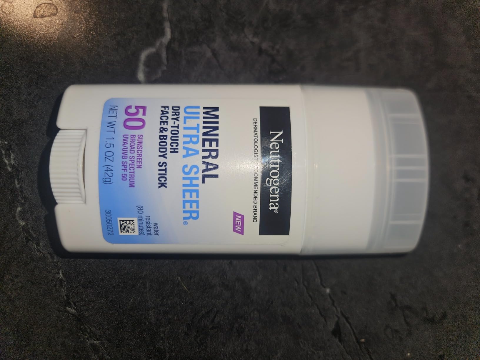 Neutrogena Ultra Sheer Mineral Sunscreen Stick SPF 50, 1.5 oz customer photo 1
