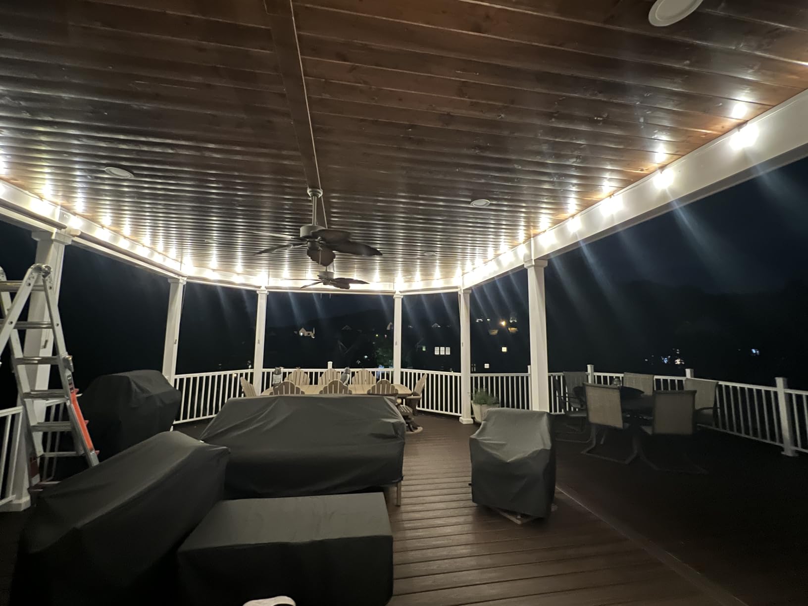 Brightever 100FT Outdoor String Lights 52 Bulbs, Waterproof Patio Lights customer photo 2