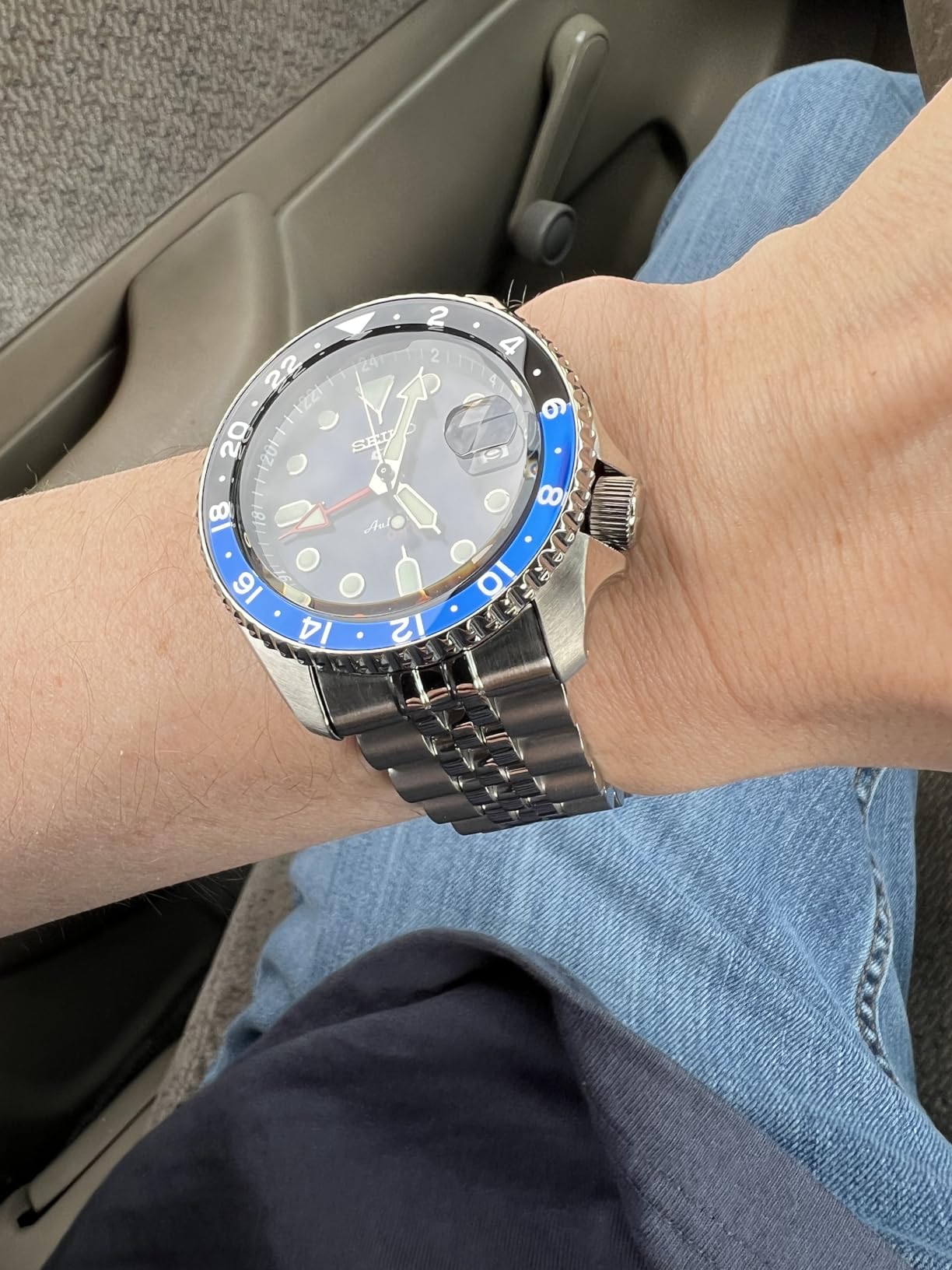 Seiko SSK003 Automatic Watch for Men - 5 -Sports - Blue Dial with Date Calendar and Luminous Hands & Markers and Black & Blue GMT Bezel, 100m Water-Resistant customer photo 2