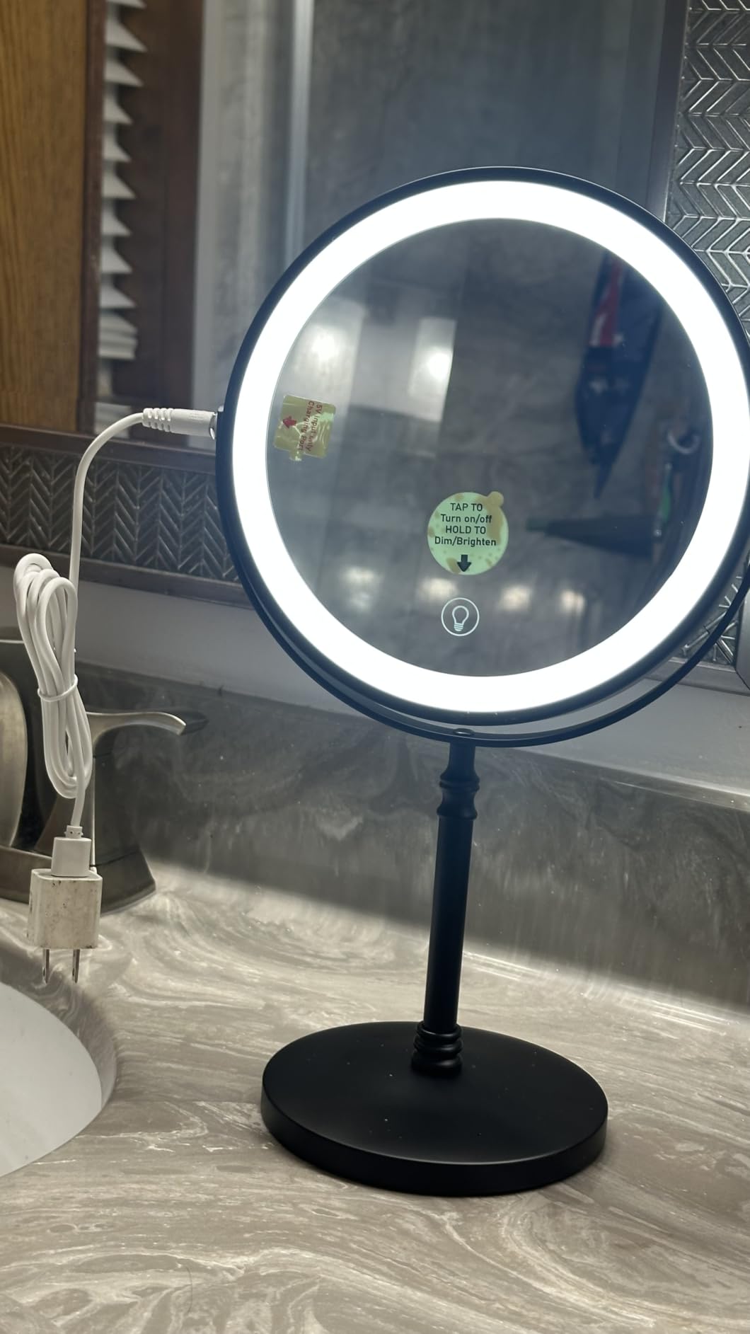 DEIOVWXS Makeup Mirror, Rechargeable Vanity Mirror with 3 Lights, 1X/10X customer photo 2