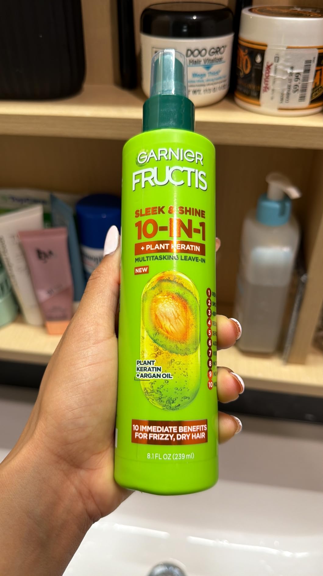Garnier Fructis Sleek & Shine 10-in-1 Leave In Conditioner Spray for Dry, Frizzy Hair, Heat Protectant Up to 450F with Argan Oil & Plant Keratin, Provides Flyaway and Frizz Control, 8.1 Fl Oz customer photo 2