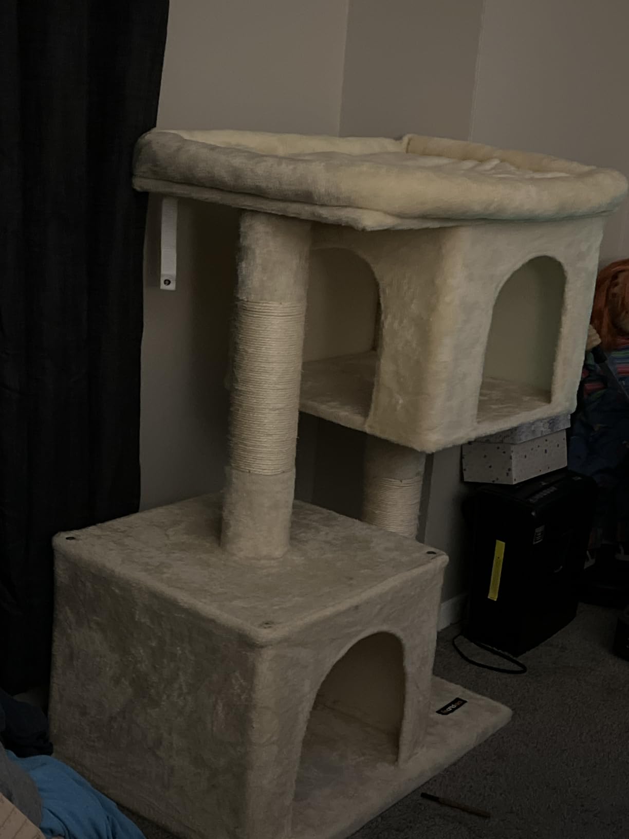 Feandrea Cat Tree, 26.4-Inch Small Cat Tower, Cute Plush Condo, Light Gray customer photo 1