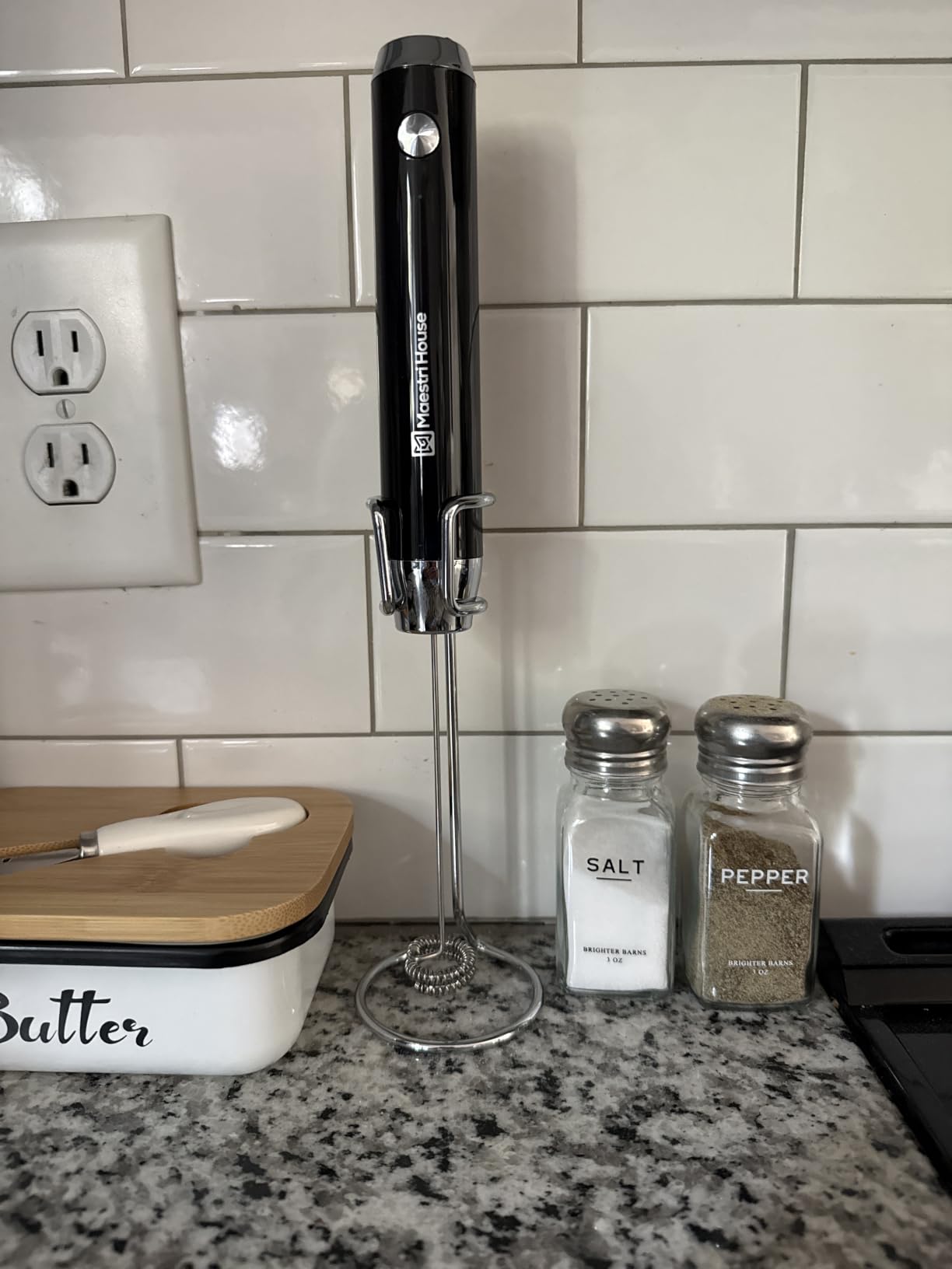 Maestri House LunaFro Rechargeable Milk Frother, Stand & 2 Detachable Whisk customer photo 1