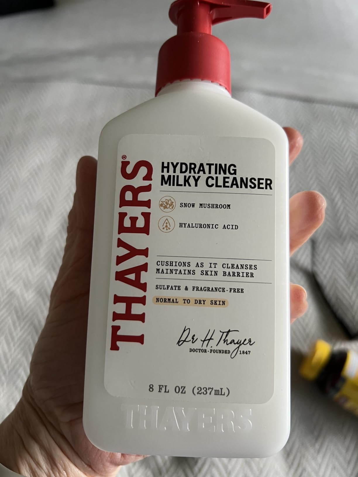 Thayers Milky Hydrating Face Cleanser with Snow Mushroom and Hyaluronic Acid, Dermatologist Recommended Gentle Facial Wash and Hydrating Skincare for Dry and Sensitive Skin, Paraben Free, 8 Fl Oz customer photo 2