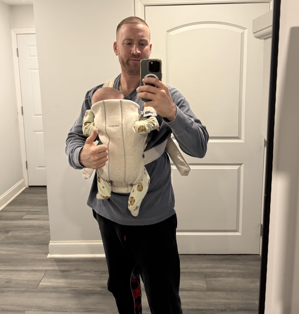 BabyBjörn Baby Carrier Mini, Light Beige, 3D Jersey | Infant Carrier (7-24 lbs), Ergonomic, Easy-to-Use customer photo 1