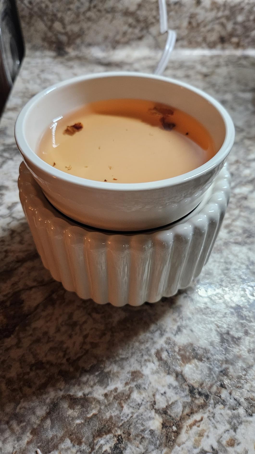 VICTORIA AROMA Ceramic Wax Melt Warmer 3-in-1 Candle Wax Warmer for Scented Wax Melter Electric Fragrance Wax Burner for Home Office Bedroom Gift & Decor… customer photo 1