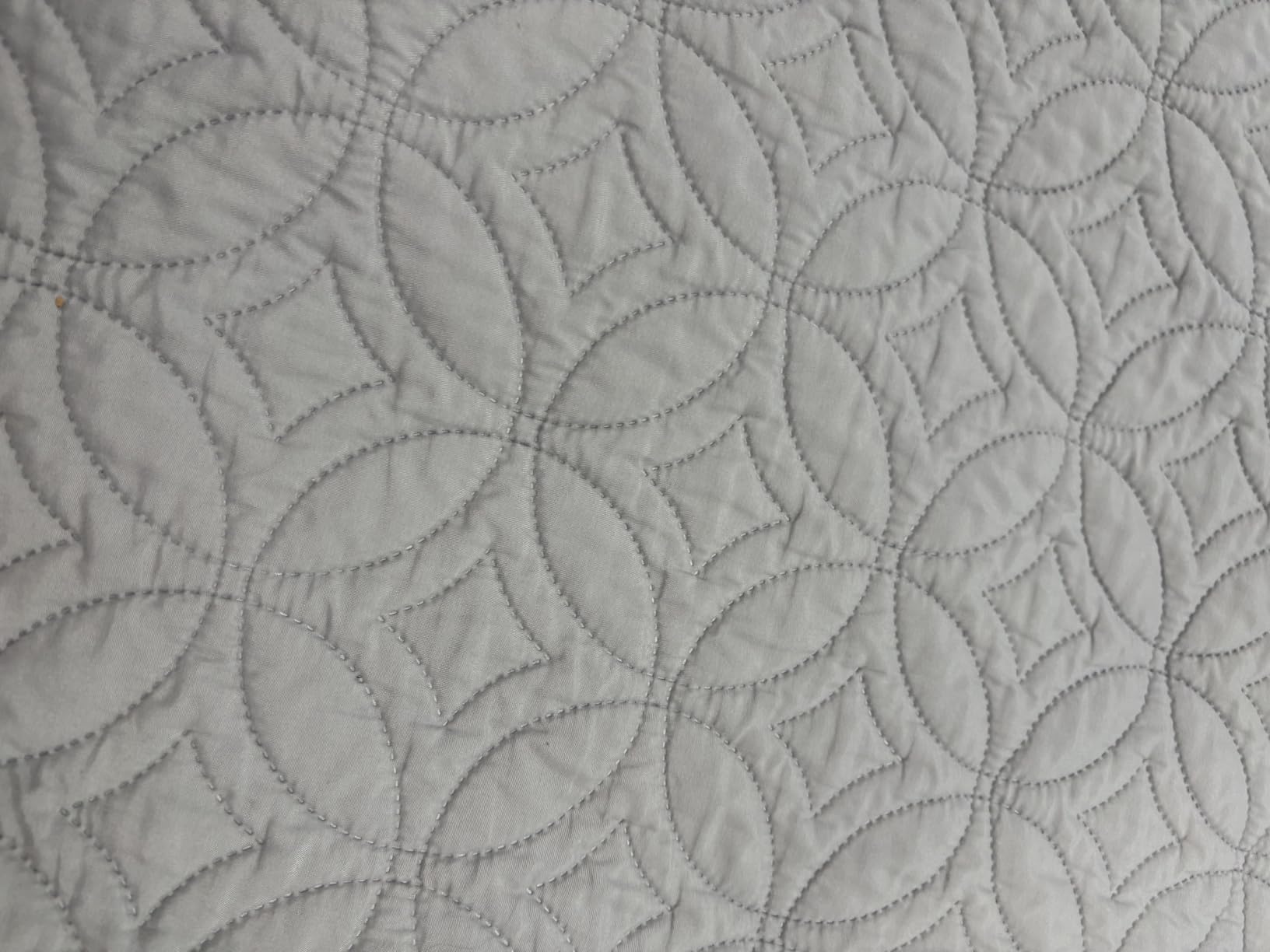 BEDLORE Waterproof Mattress Protector, Queen Size Mattress Pad Noiseless customer photo 1