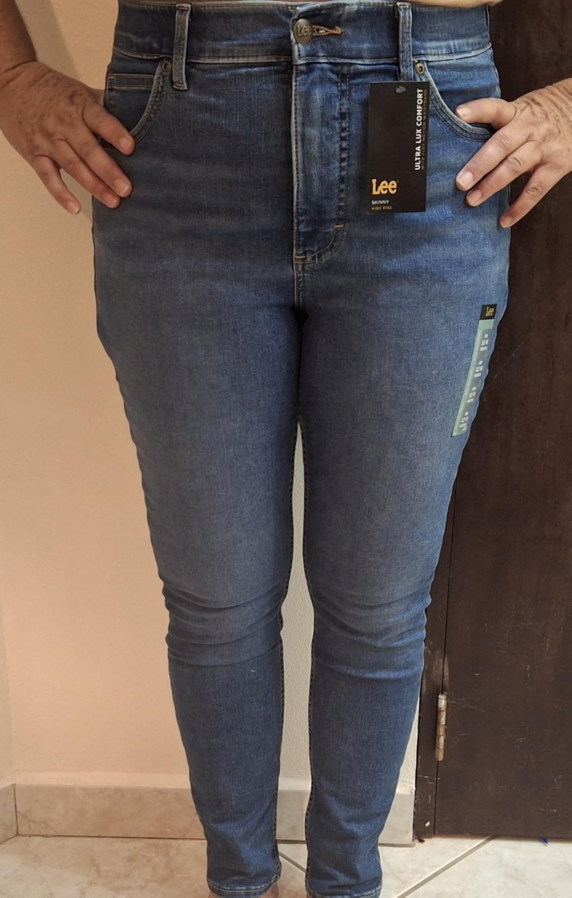 Lee Women's Ultra Lux Comfort with Flex Motion Skinny Leg Jean with Ever Fit customer photo 1