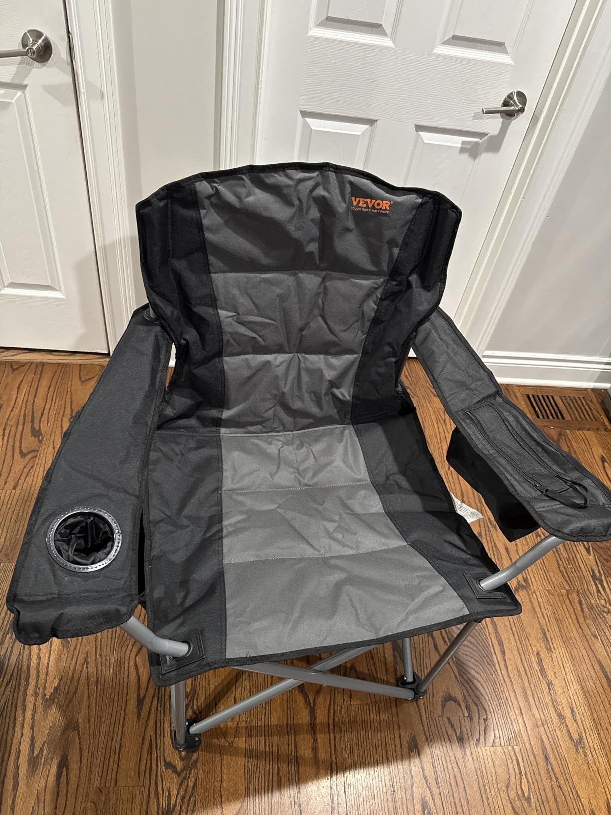 VEVOR Oversized Camping Folding Chair, Portable Heavy Duty Outdoor Quad Lumbar Back Padded with Side Pockets, Cup Holder and Cooler Bag for Beach, Lawn, Picnic, Fishing, Backpacking, Black customer photo 1