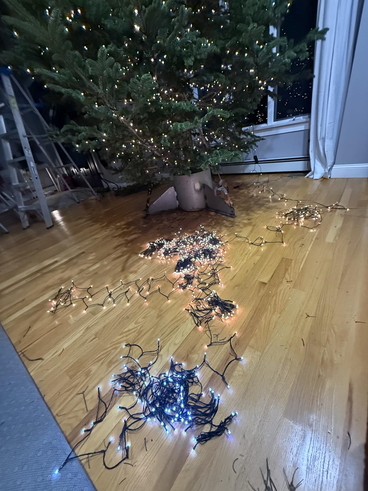 TW SHINE 1000 LED Christmas Lights, 328FT Christmas Tree Lights Outdoor Plug in with 8 Modes, Remote Waterproof Xmas String Lights Indoor Decorations for House Yard Decor, Multi-Colored customer photo 2