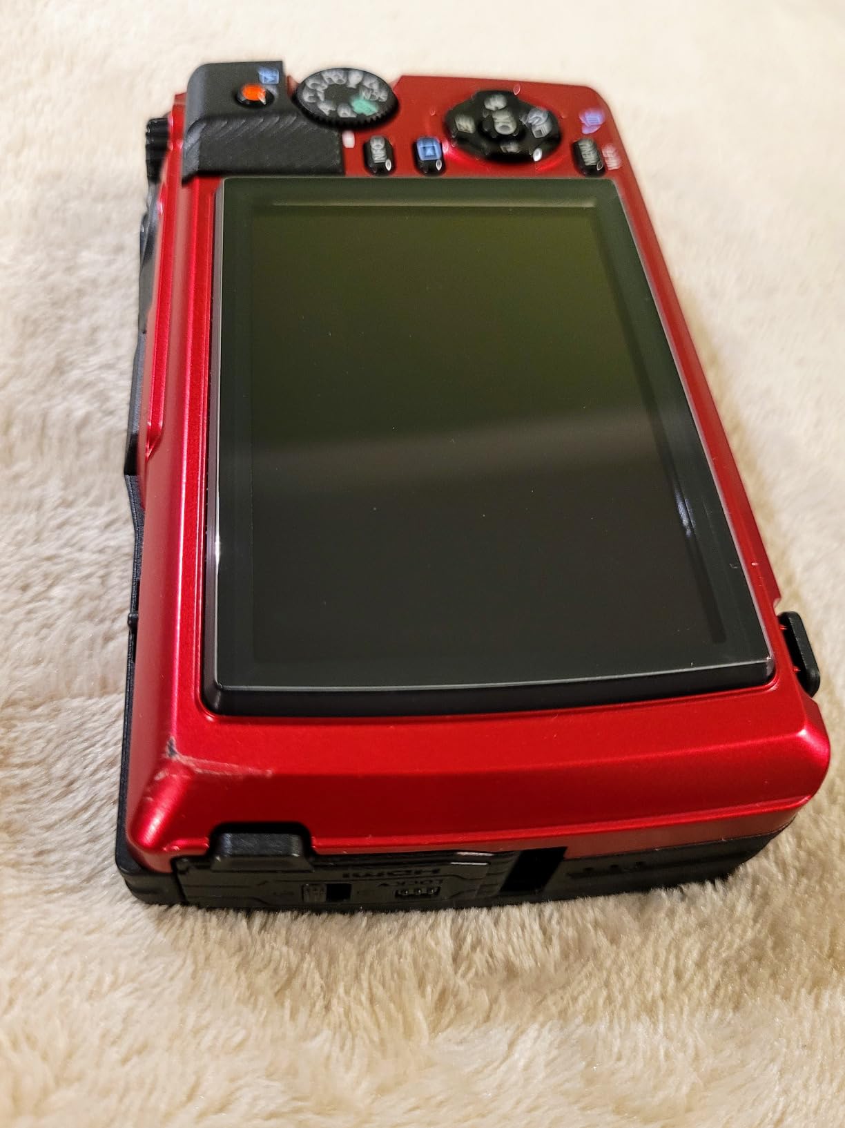 OM System OLYMPUS Tough TG-7 Red Underwater Camera, Waterproof, Freeze Proof, High Resolution Bright, 4K Video 44x Macro Shooting (Successor Olympus TG-6) customer photo 2