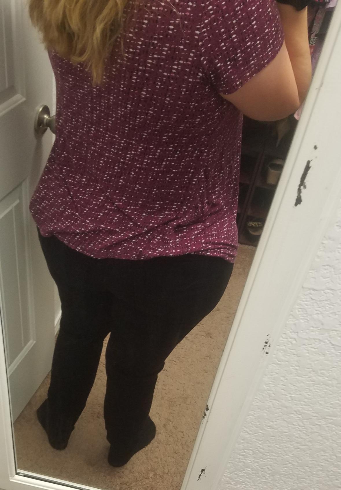 Levi Strauss Signature Gold Women's Totally Shaping Pull-on Skinny Jeans Mid-Rise Stretch Denim Curvy (Available in Plus) customer photo 1