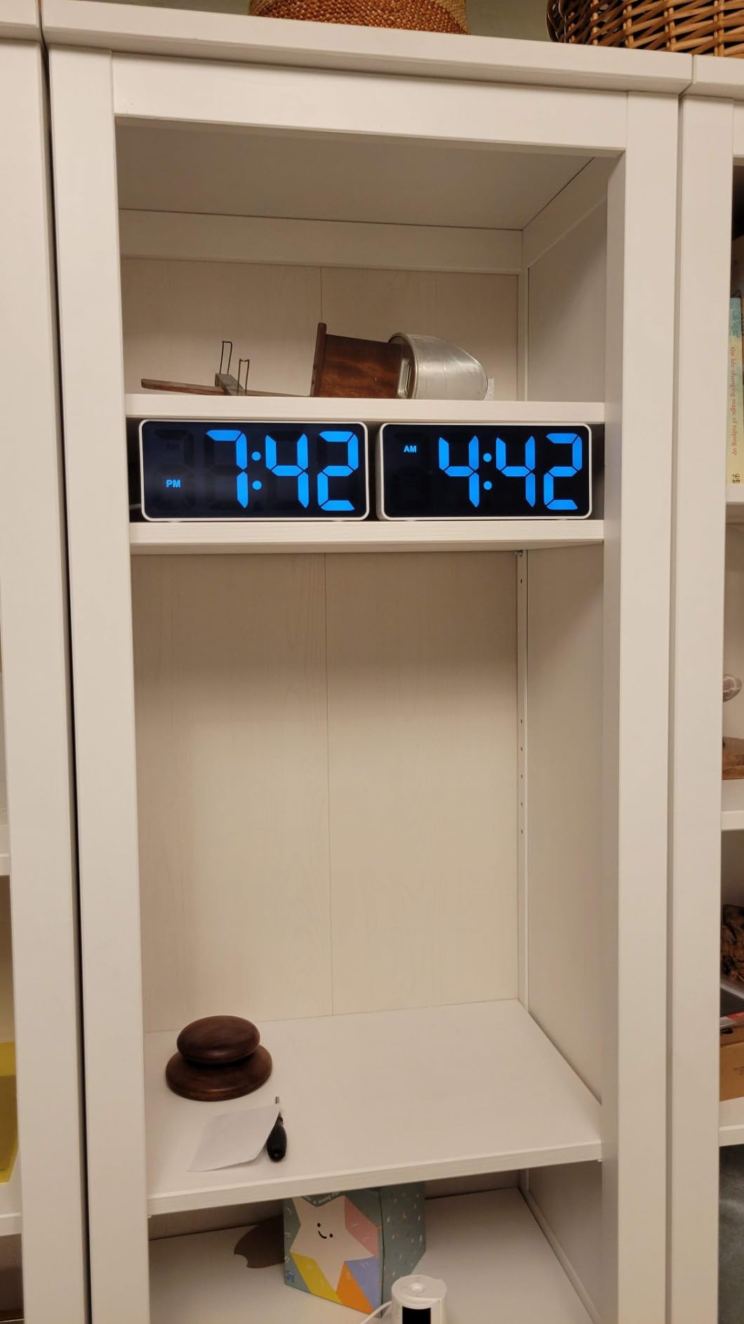 Welgo 7.5 Inches Oversized Digital Alarm Clock for Visually Impaired customer photo 2