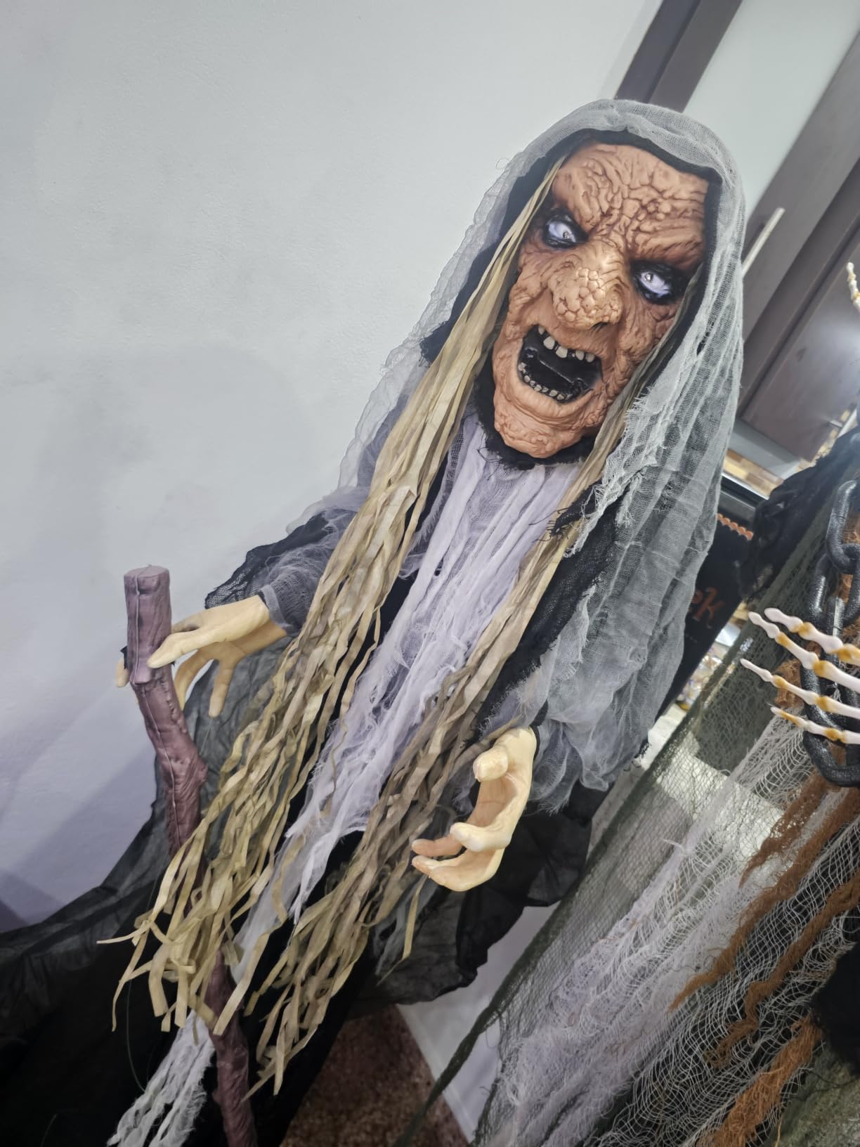 JOYIN Halloween Decorations Outdoor Animatronics Standing Hunchback Witch with Light Creepy Sound Decor, Radar Motion Activated Scary Haunted House Prop for Yard Lawn Garden Outside Indoor customer photo 2