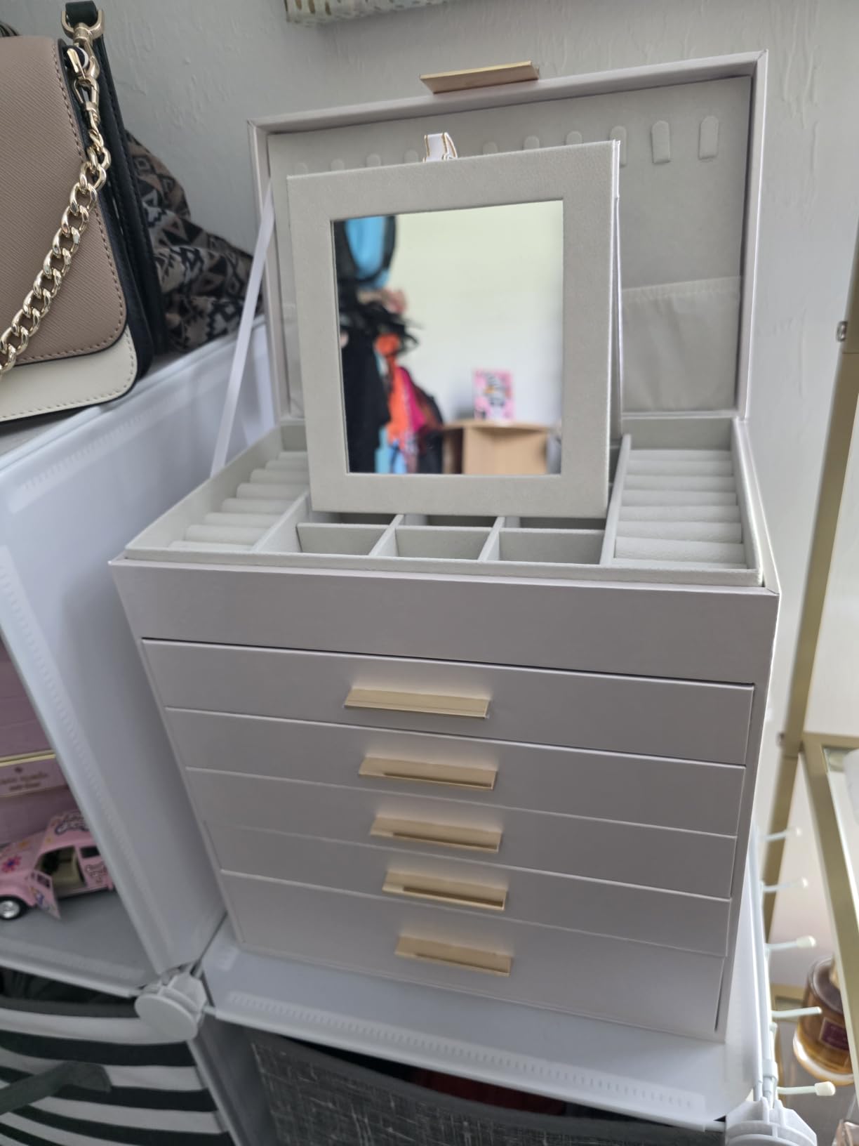BOOVO Jewelry Boxes for Women, White and Black 6 Layer Large Jewelry Box for Necklace, Bracelet, Earrings, Rings Storage, Jewelry holder Organizer for Girls Gift (Champagne, 6 layer) customer photo 1