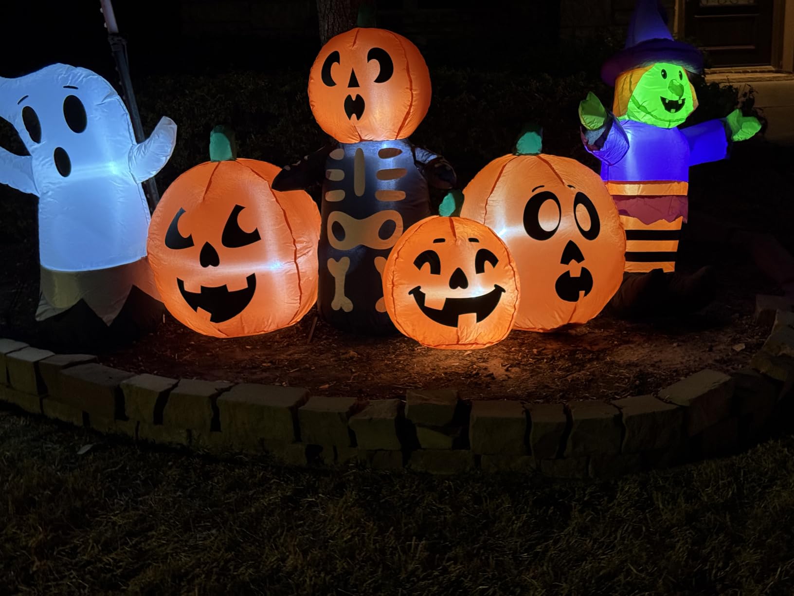 8 ft Halloween Inflatable Pumpkin Outdoor Decoration, Large Blow Up Witch, Ghost & Skeleton Decoration with Built-in LED Lights & Powerful Air Blower for Halloween Party Garden Yard Indoor Decor customer photo 1