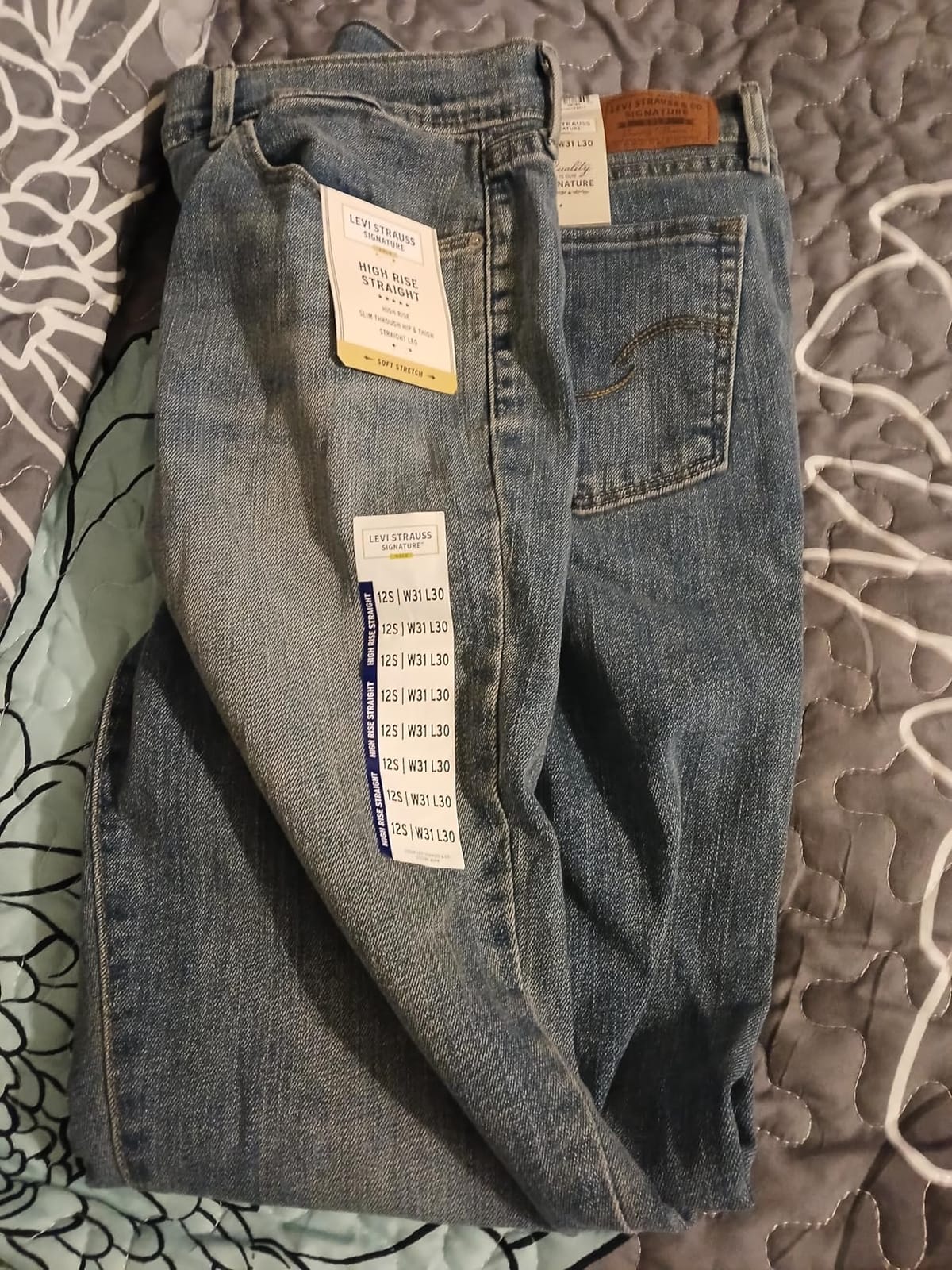 Levi Strauss Signature Gold Women's '03 Essential High-Rise Straight Jeans Stretch Denim (Also Available in Plus) customer photo 2