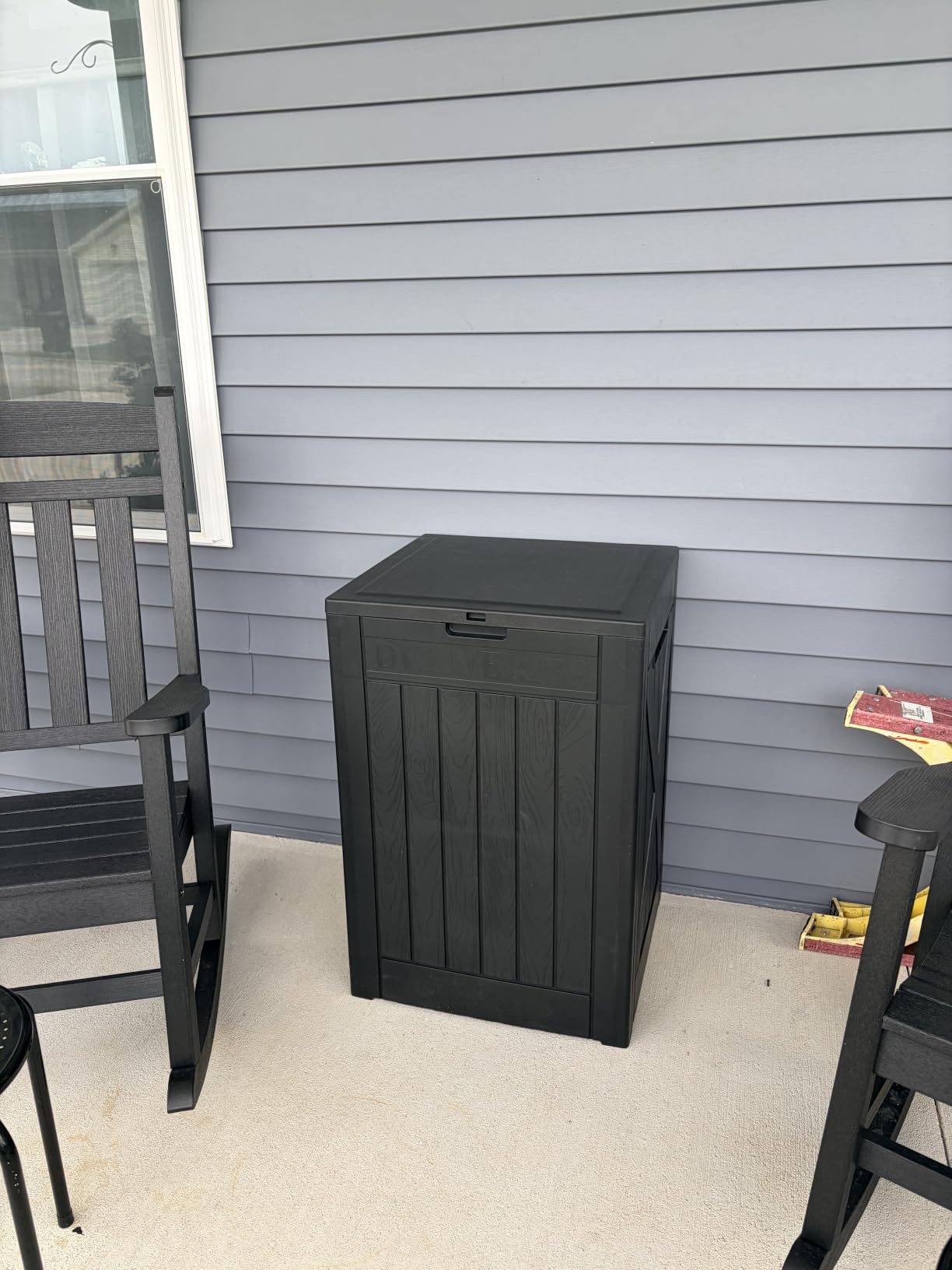 Greesum 230 Gallon HDPE Outdoor Storage Box with Removable Dividers, Weatherproof Oversized Deck Box for Patio, Garage, Garden, Black customer photo 1