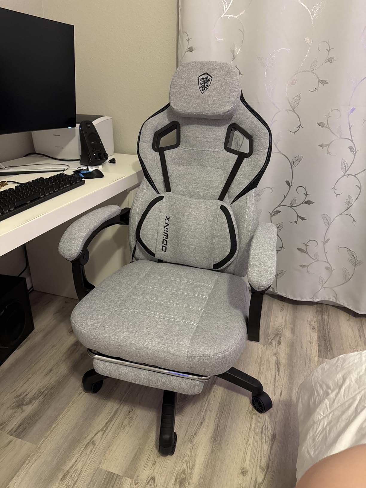 Dowinx Big and Tall Gaming Chair with Footrest, Gray customer photo 1