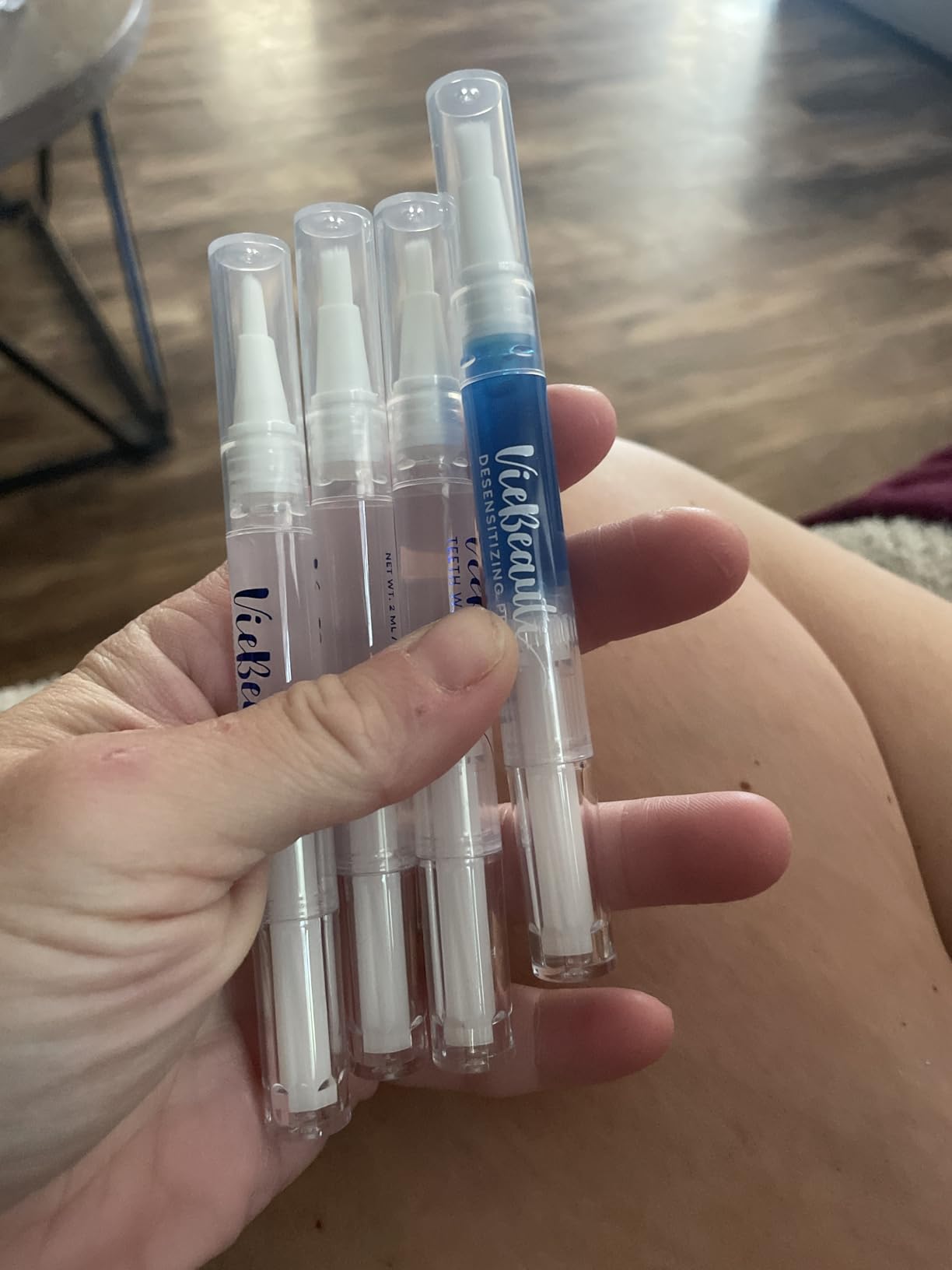 VieBeauti Teeth Whitening Pen Kit, 35% Carbamide Peroxide Gel, 5 Pack customer photo 2