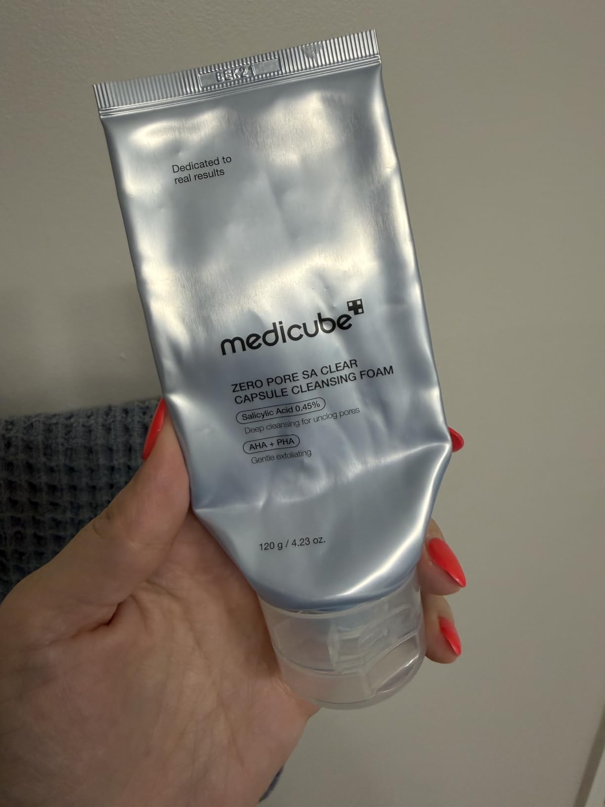 medicube Facial Cleanser Zero Pore Capsule Foam Cleanser customer photo 1