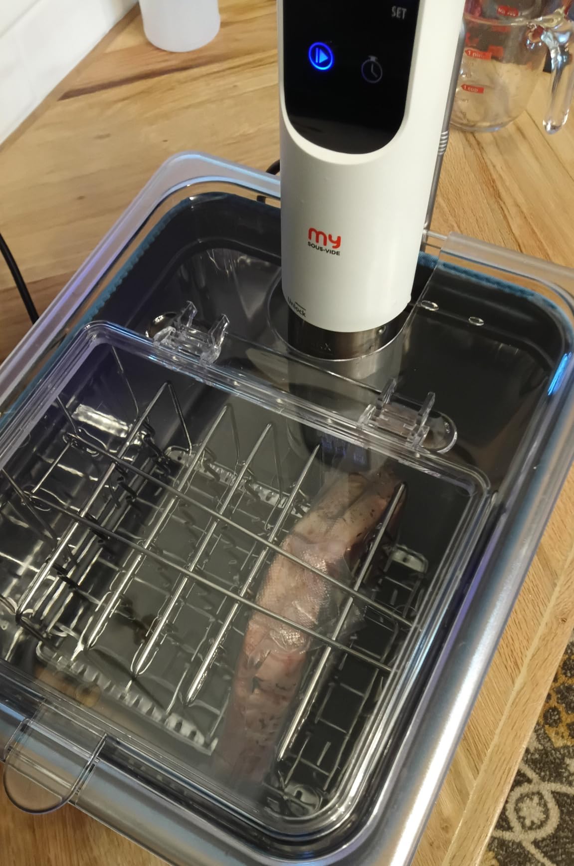HOMENOTE 12 Qt Sous Vide Container, Collapsible Hinged Lid, Rack and Sleeve customer photo 1
