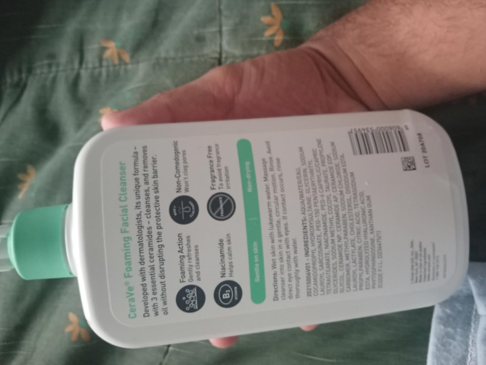 CeraVe Foaming Facial Cleanser, Face Wash for Oily Skin, 8fl oz customer photo 1
