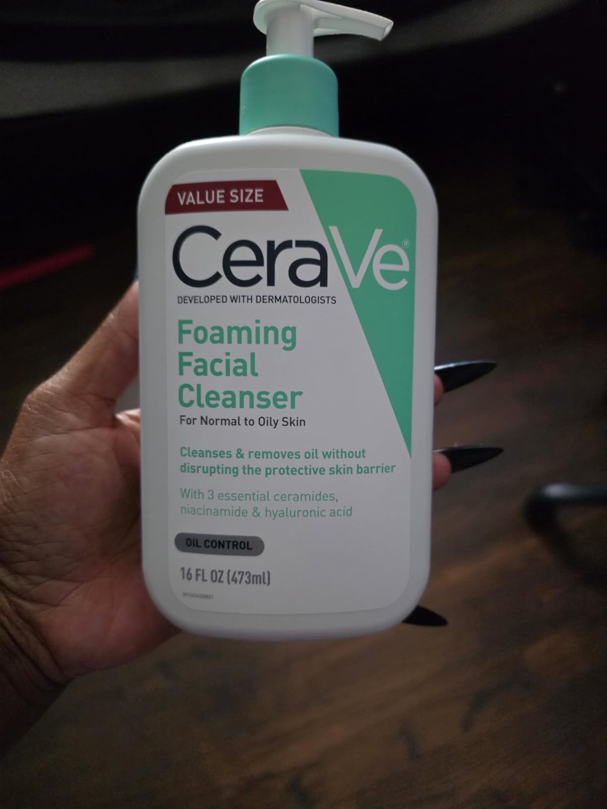 CeraVe Foaming Facial Cleanser, Face Wash for Oily Skin, 8fl oz customer photo 2