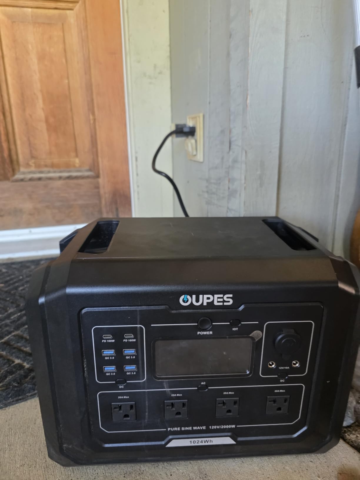 OUPES Mega 1 Solar Generator with 100W Panel Included, 2000W 1024Wh LiFePO4 customer photo 2