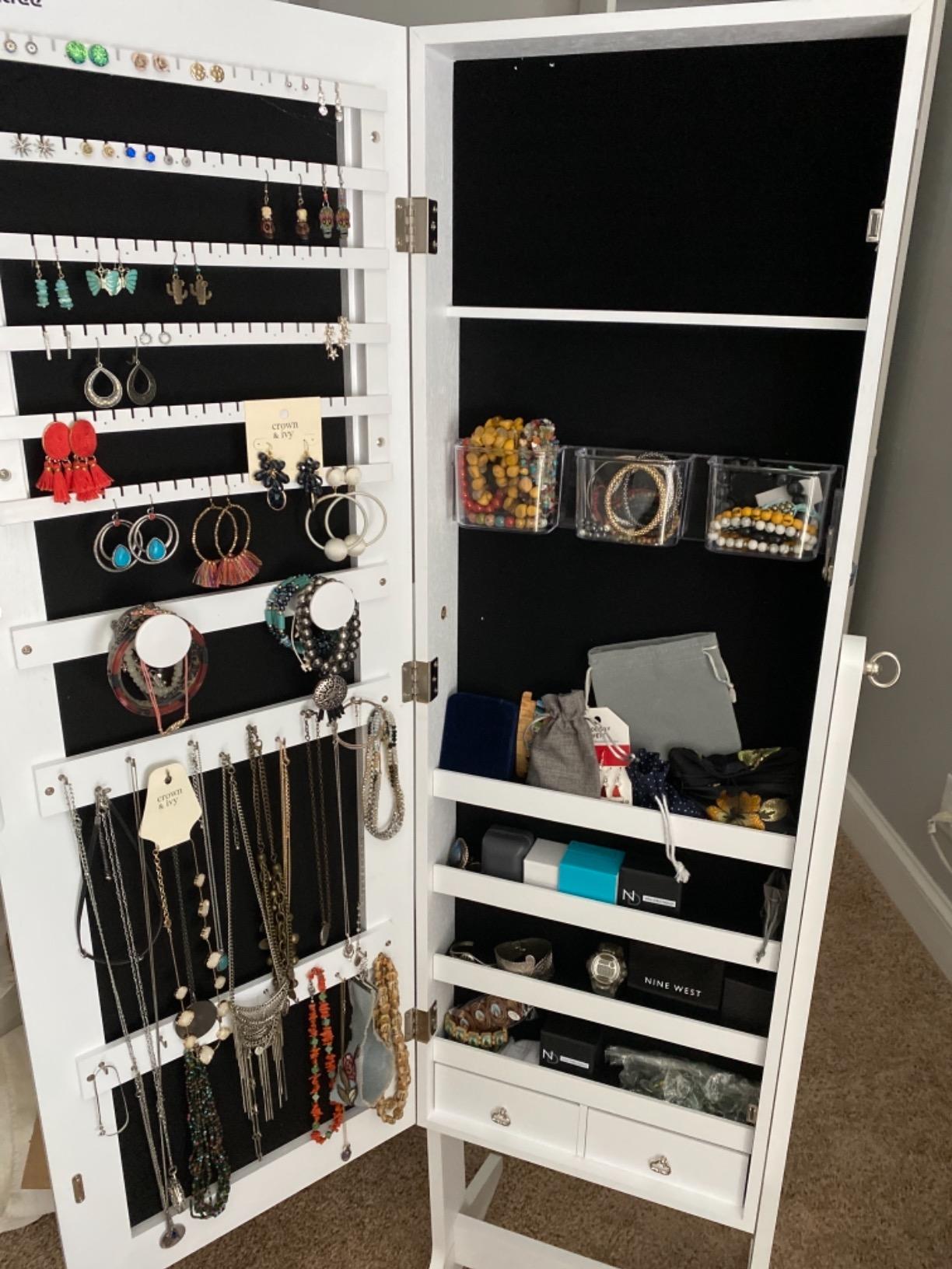 Nicetree Freestanding Jewelry Cabinet, Full Length Mirror, Moon White customer photo 1