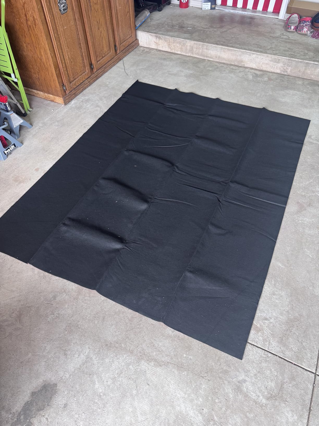 Heavy-Duty Garage Floor Mat 17' x 7'4