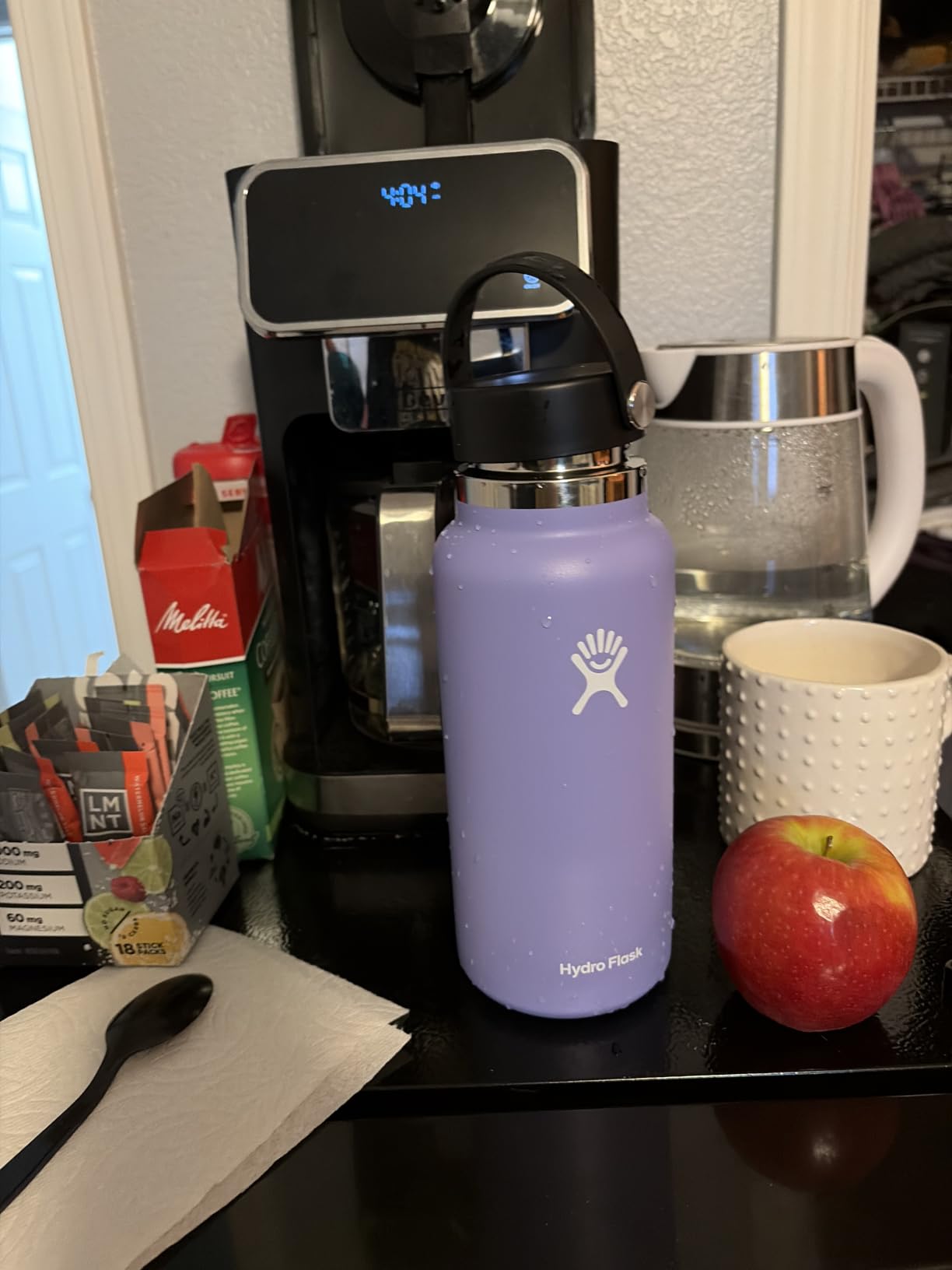 Hydro Flask Water Bottle - Insulated Stainless Steel - Wide Mouth Flex Lid, Non Spill, Leakproof and Refillable in 20 Oz Harbor Blue customer photo 1