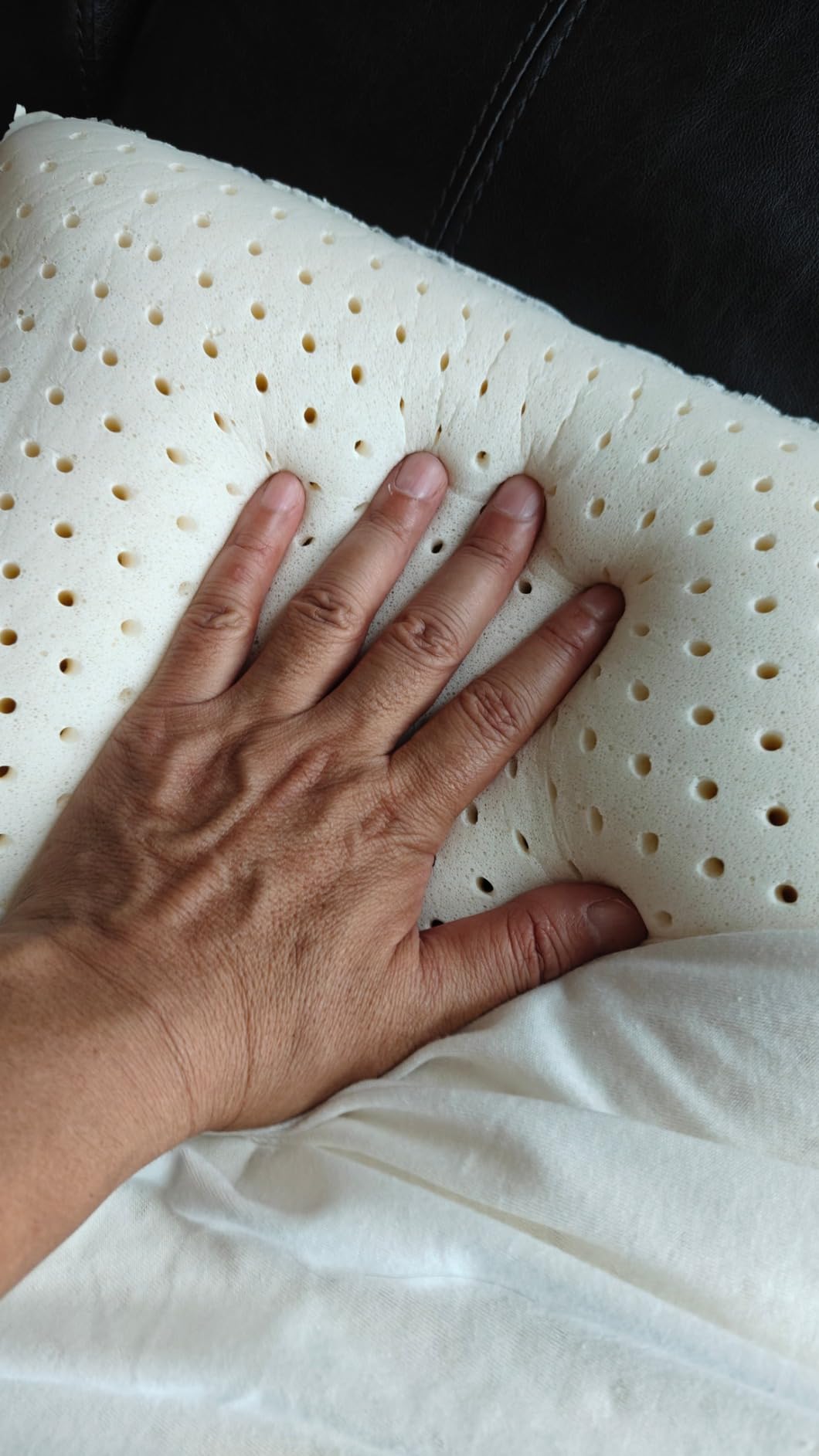 100% Natural Talalay Latex Pillow for Sleeping with Removable Cotton Cover, Premium Soft Bed Pillow Helps Relieve Pain and Pressure, Suitable for Side Back or Stomach Sleepers (Queen, Soft 6.2'' H) customer photo 1