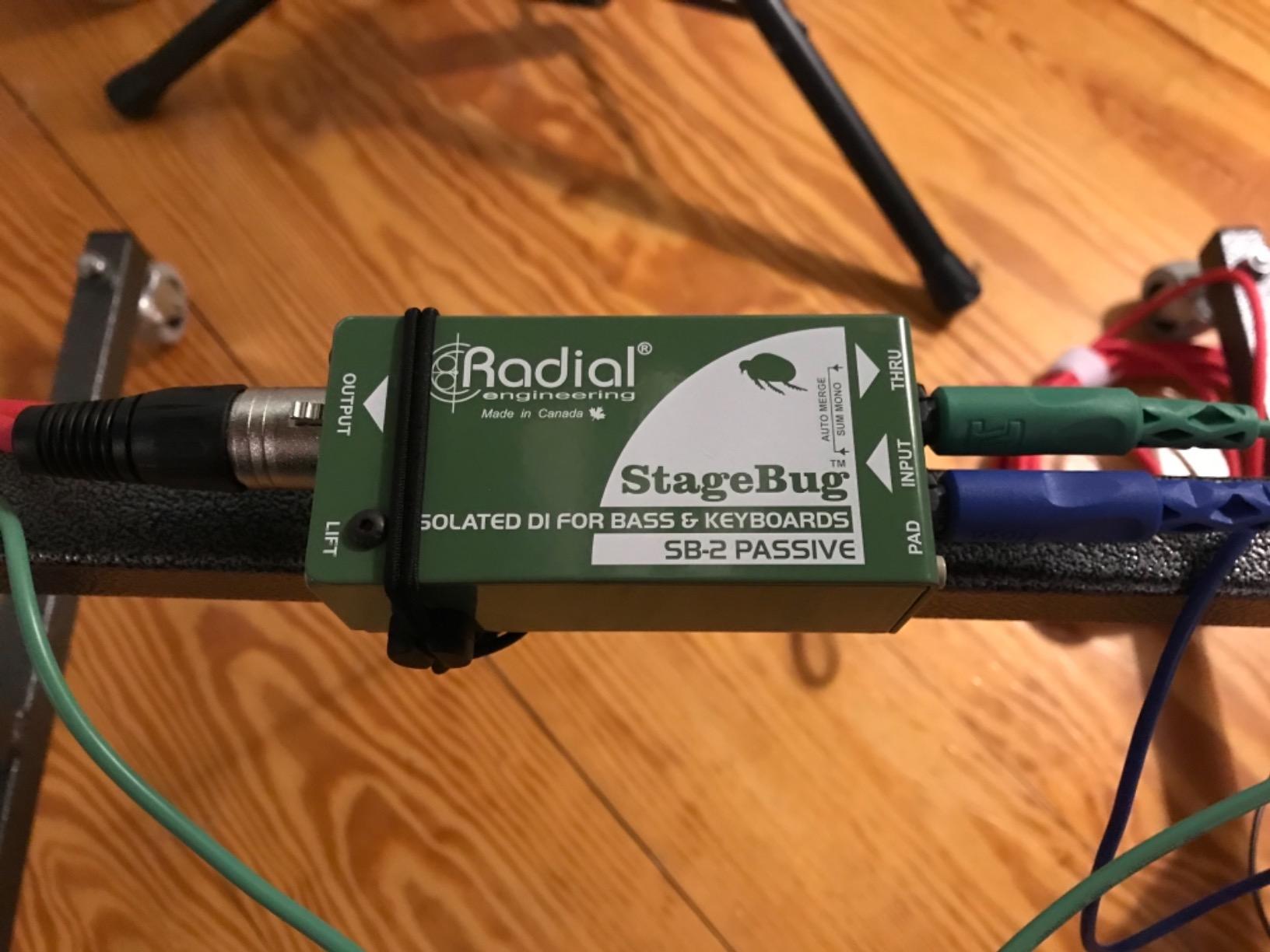Radial StageBug SB-2 1-Channel Passive Instrument Direct Box customer photo 1