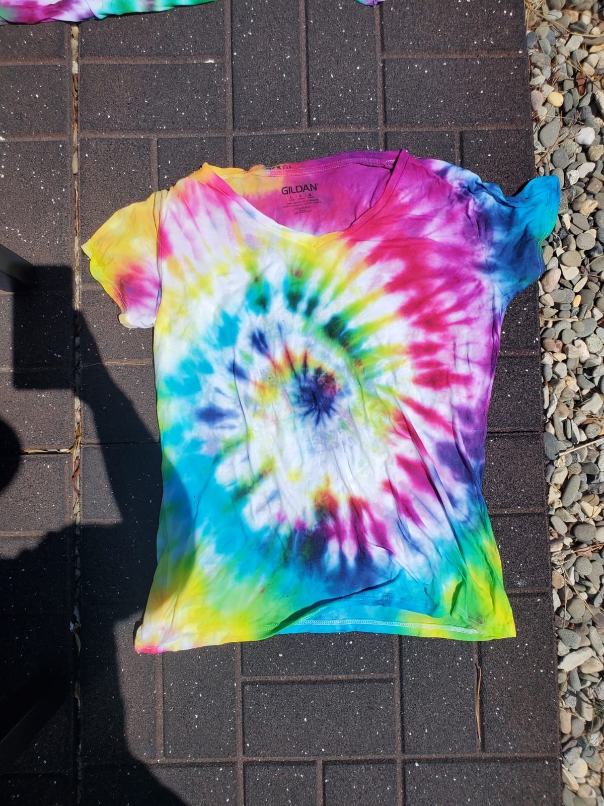 Tulip One-Step Tie-Dye Kit Neon, Party Activity, Permanent Fabric Dye, Vibrant Colors, Easy Clean-up, Makes 10 Bottles, Includes 5 Bonus Refill Packs, 8 Fun Techniques Included customer photo 1