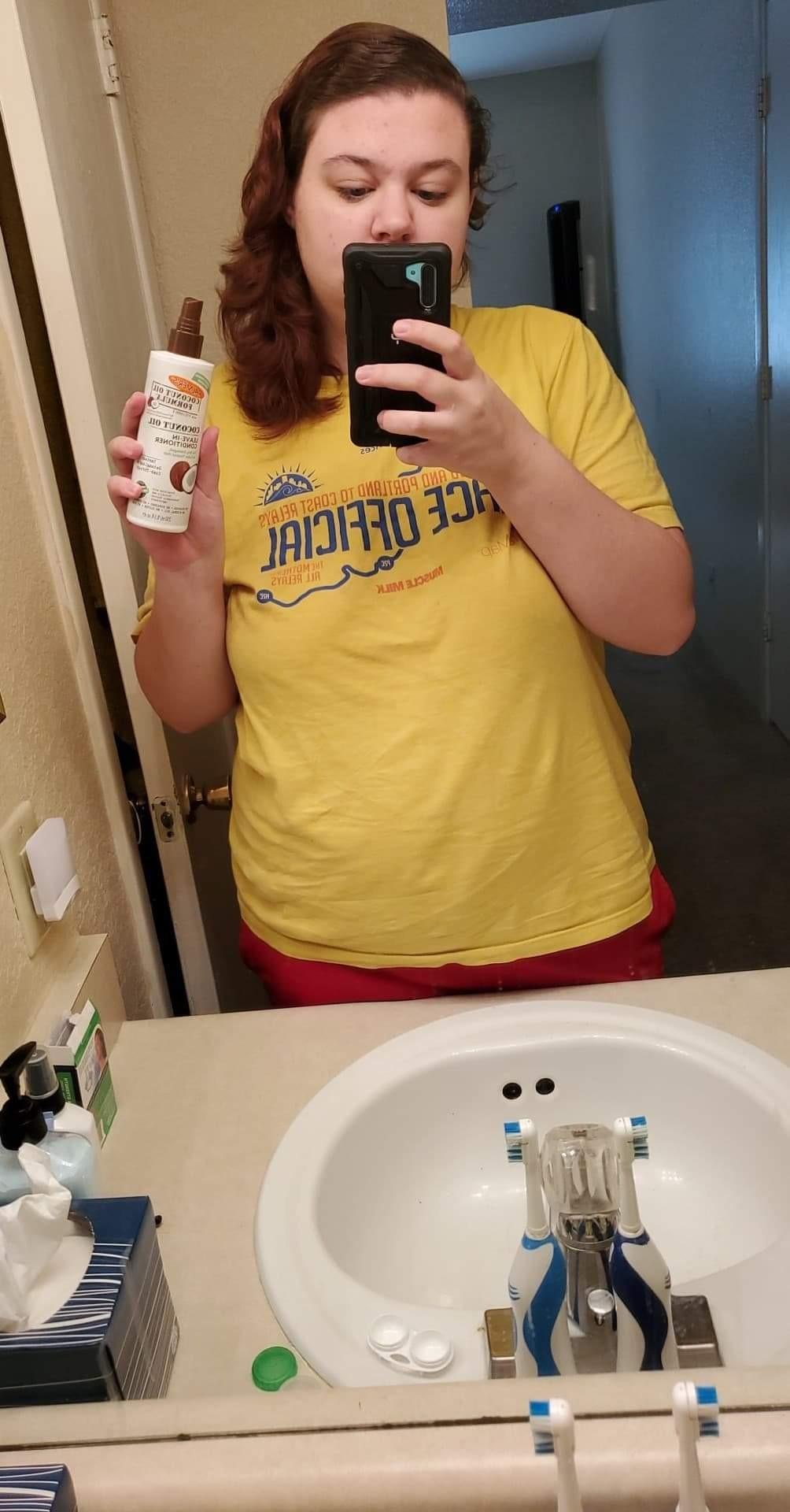 Palmer's Leave-In Conditioner Spray, Coconut Oil Moisture Boost (8.5 Oz) customer photo 1