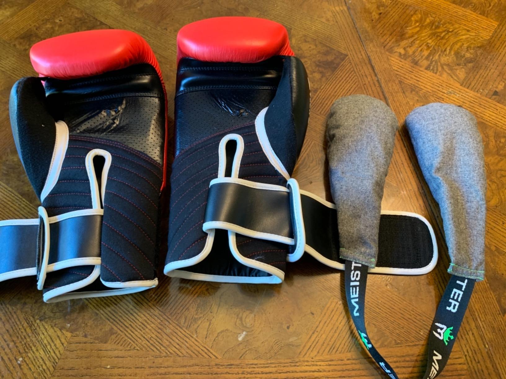 Meister Glove & Shoe Deodorizers - Absorbs Stink & Leaves Fresh - Cedar customer photo 1