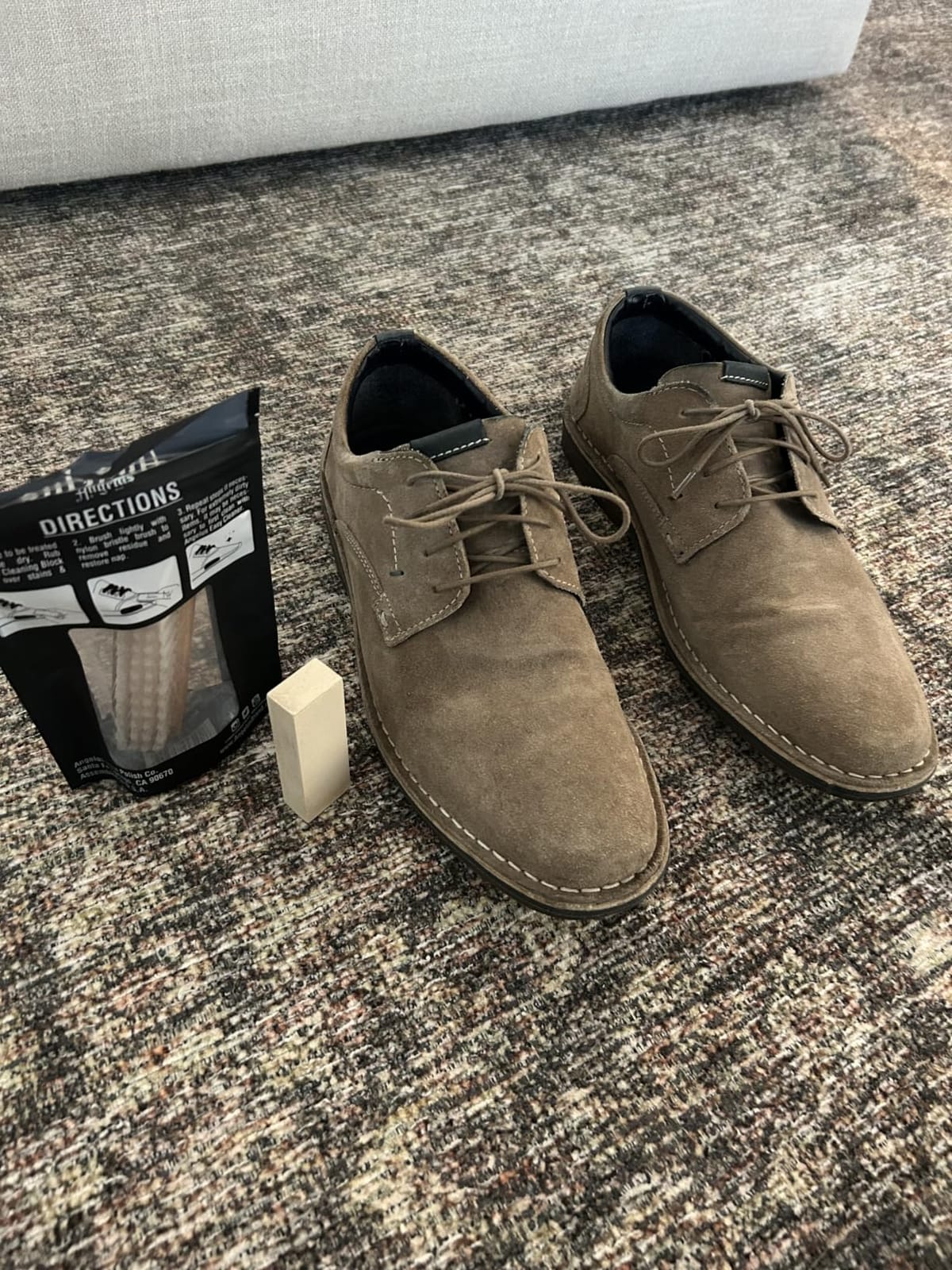 Angelus Suede & Nubuck Cleaner Kit - 1 Cleaning Eraser Block and 1 Nylon Bristle Brush - Eliminates Stains, Removes Spots, Restores Nap - for Leather Suede Shoe, Handbags, Jackets, Boots, Furniture customer photo 2