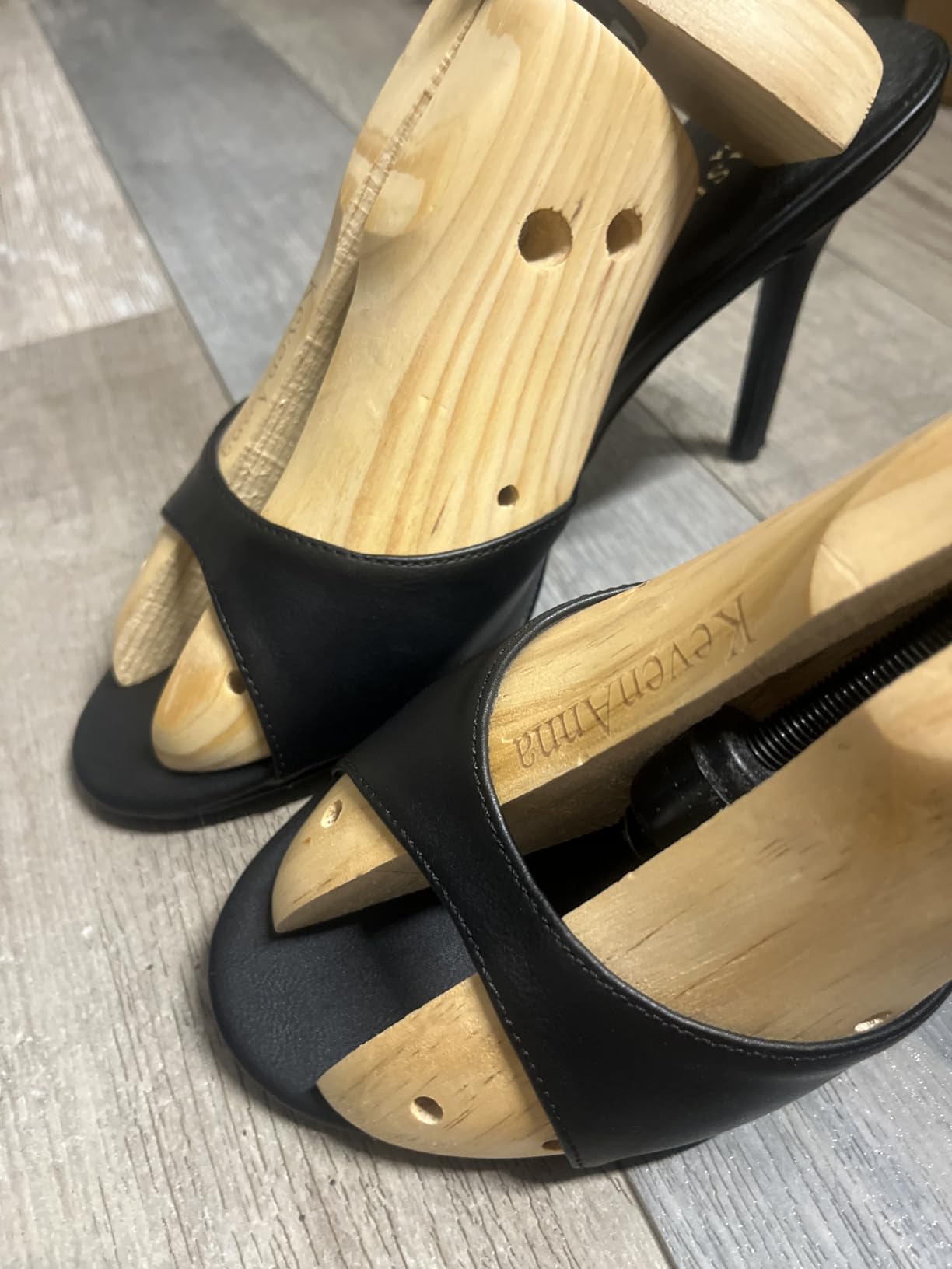 Pair of Premium Professional 4-way Shoe Trees, Shoe Stretcher for Men or Women customer photo 1
