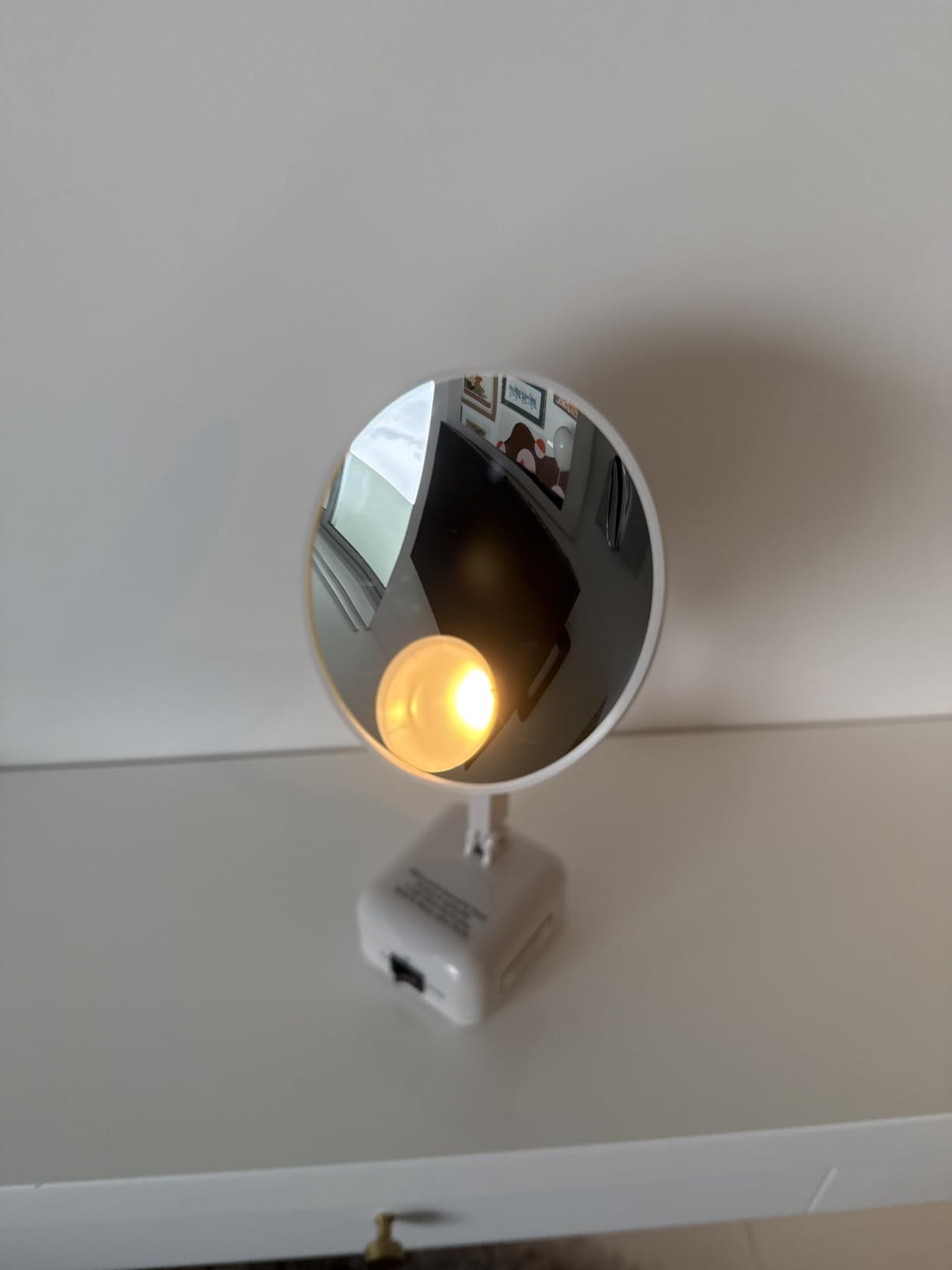 Floxite FL-615-2 15X Magnifying Mirror with Light customer photo 2