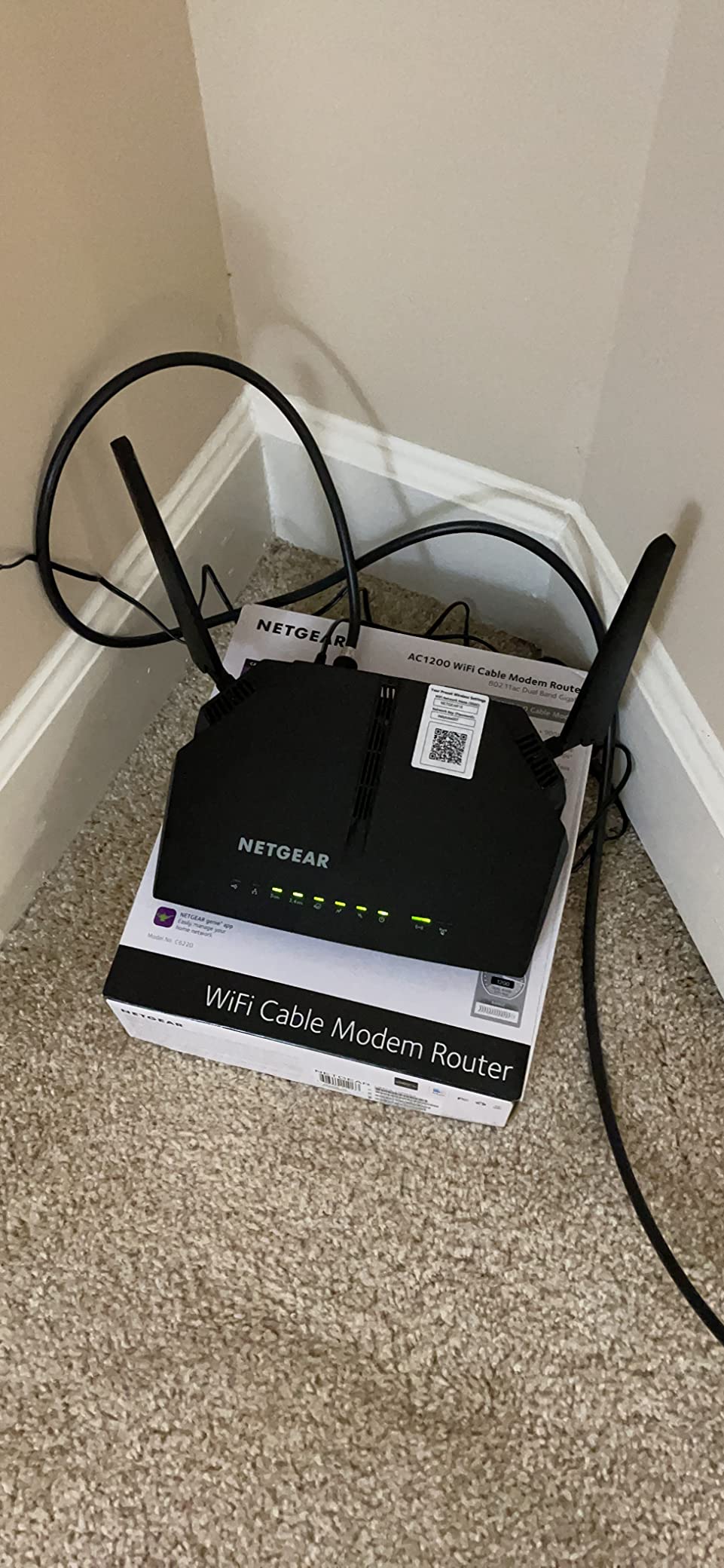 NETGEAR Cable Modem WiFi Router Combo C6220 - Compatible with All Cable Providers Including Xfinity by Comcast, Spectrum, Cox | for Cable Plans Up to 200 Mbps | AC1200 WiFi Speed | DOCSIS 3.0 customer photo 1