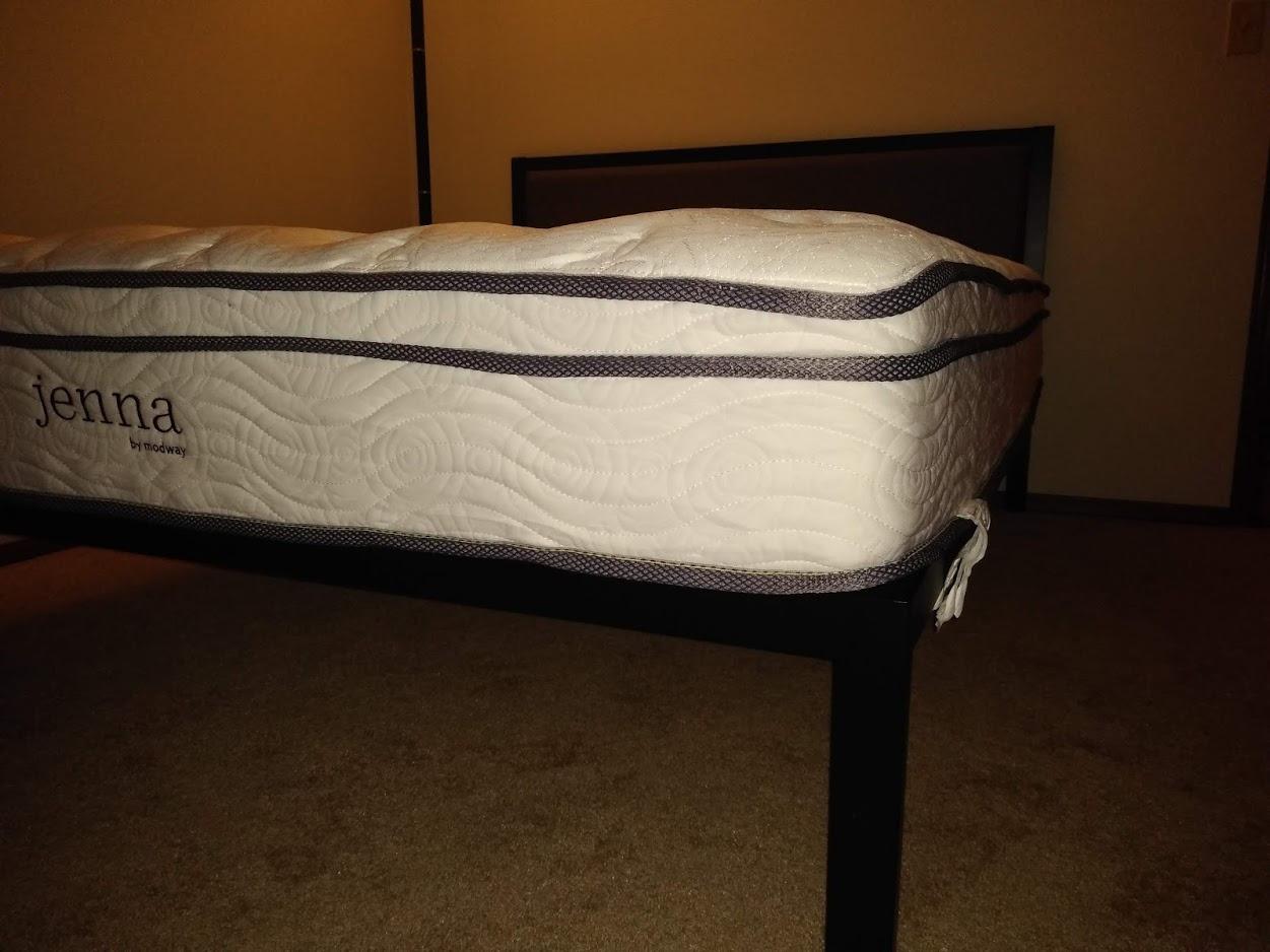Modway Jenna 10” Innerspring and Memory Foam Queen Mattress With Individually Encased Coils customer photo 1