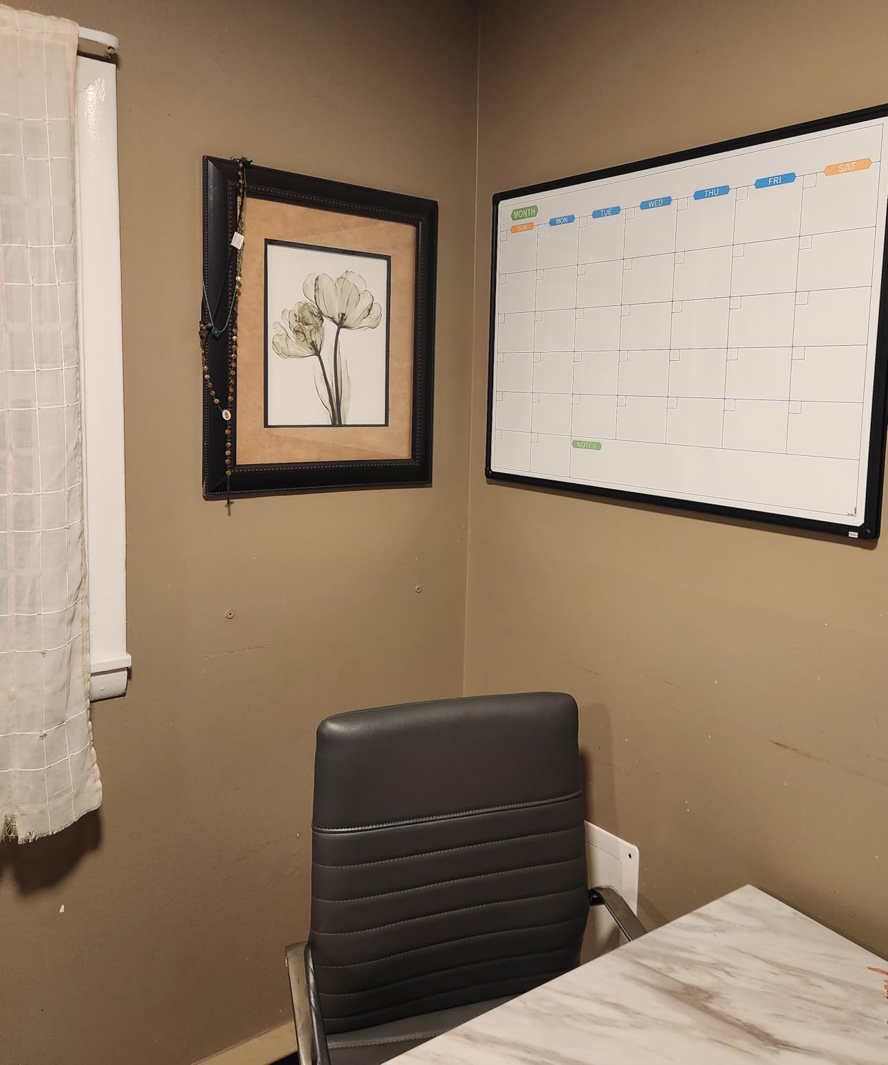 JILoffice Dry Erase Calendar Whiteboard, Magnetic Month Board 36 x 24 Inch customer photo 1