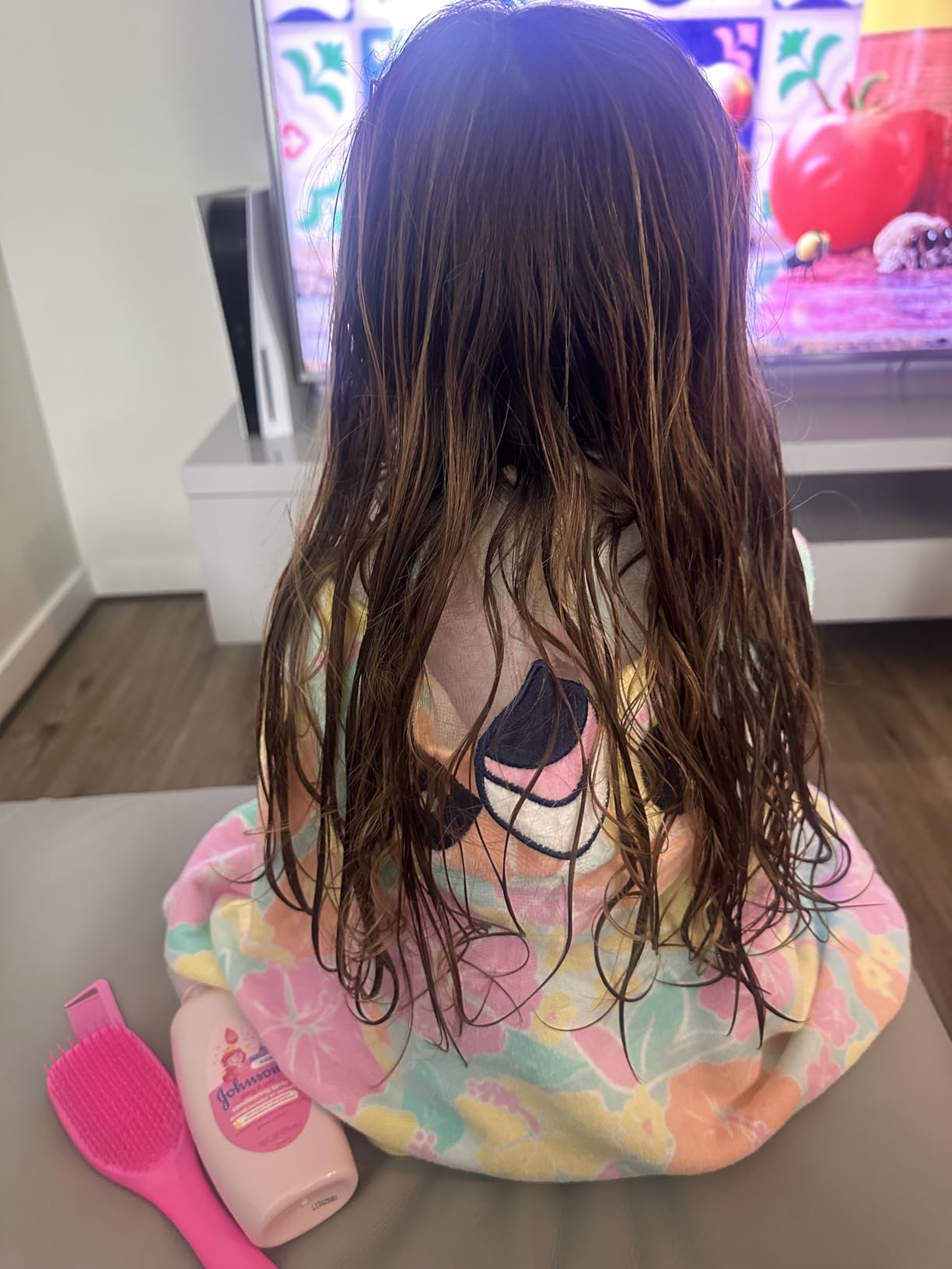 Johnson's Kids Shiny & Soft Hair Conditioning Spray, 10 fl oz customer photo 1