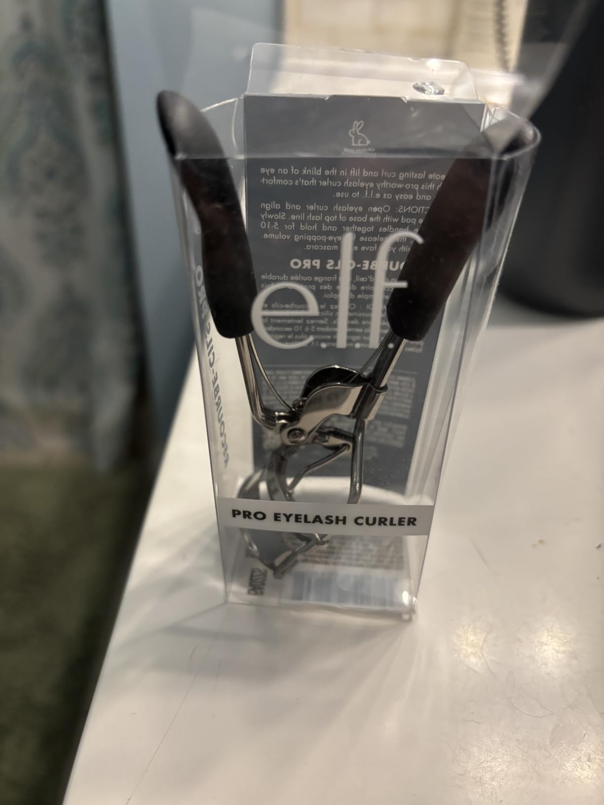 e.l.f. Pro Eyelash Curler, Stainless Steel Lash Curler, Long-Lasting Natural Curl, Ergonomic Design, Includes Replacement Pad, Fits All Eye Shapes customer photo 2