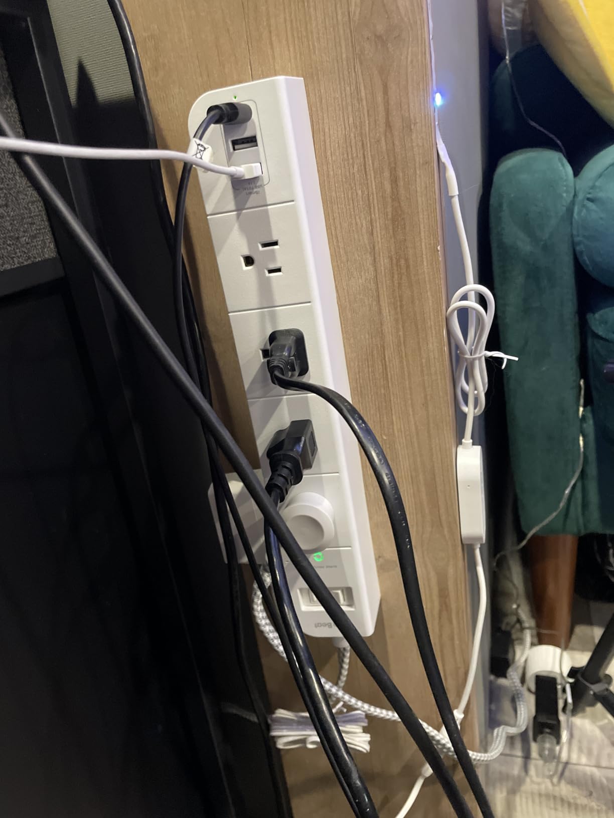 kasa smart Plug Power Strip KP303, Surge Protector with 3 Individually Controlled Smart Outlets and 2 USB Ports, Works with Alexa & Google Home, No Hub Required , White customer photo 2