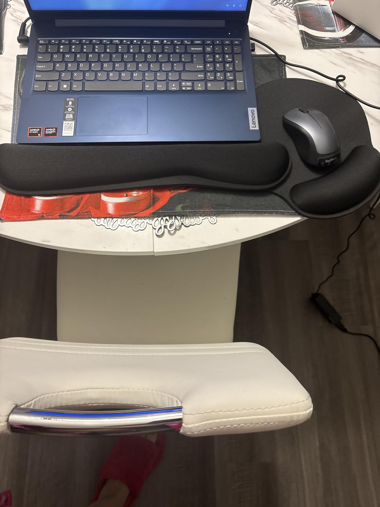 KTRIO Keyboard Wrist Rest & Mouse Pad with Wrist Rest, Black customer photo 1